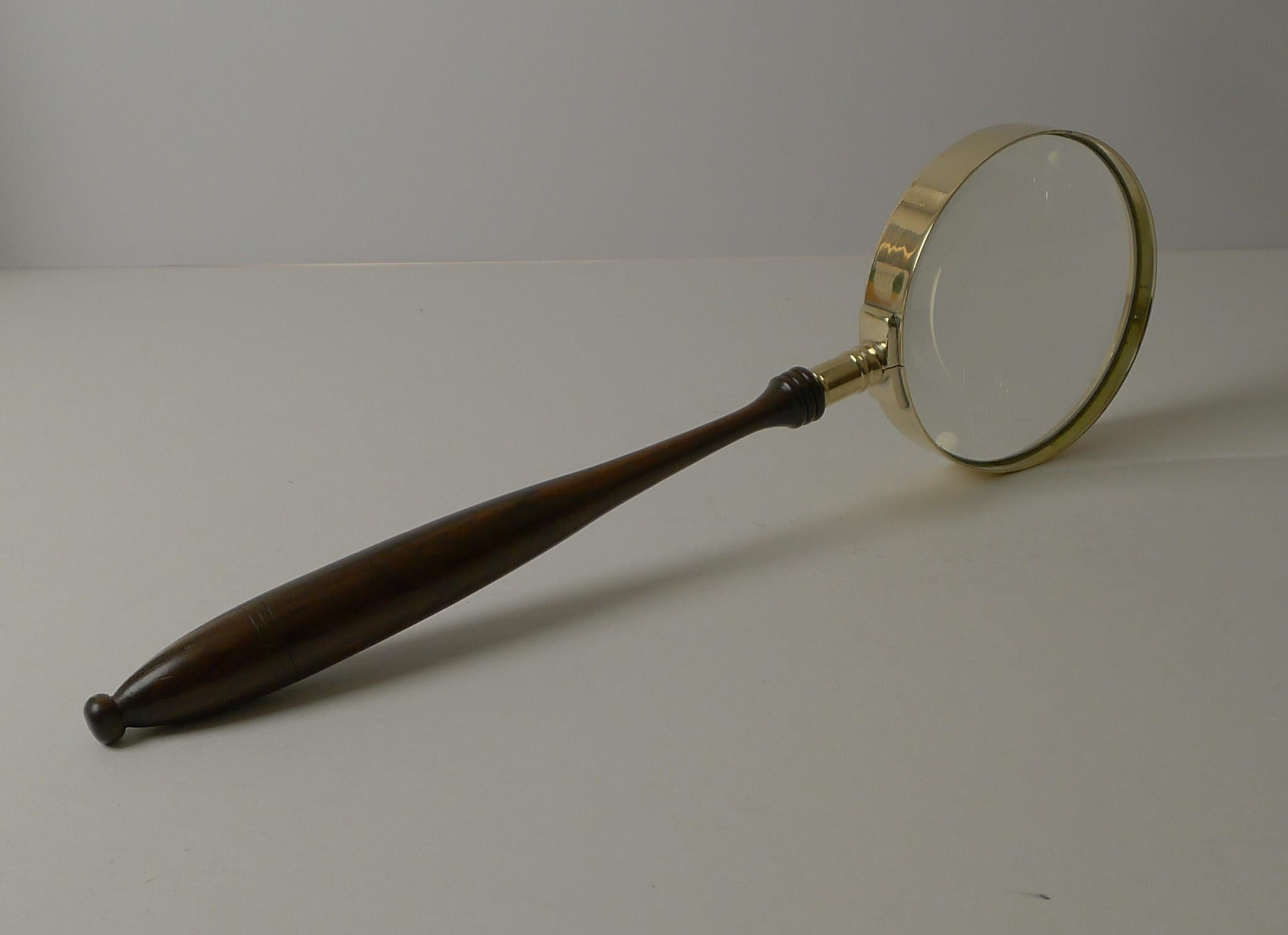 Elegant Antique English Magnifying Glass c.1900 In Good Condition In Bath, GB