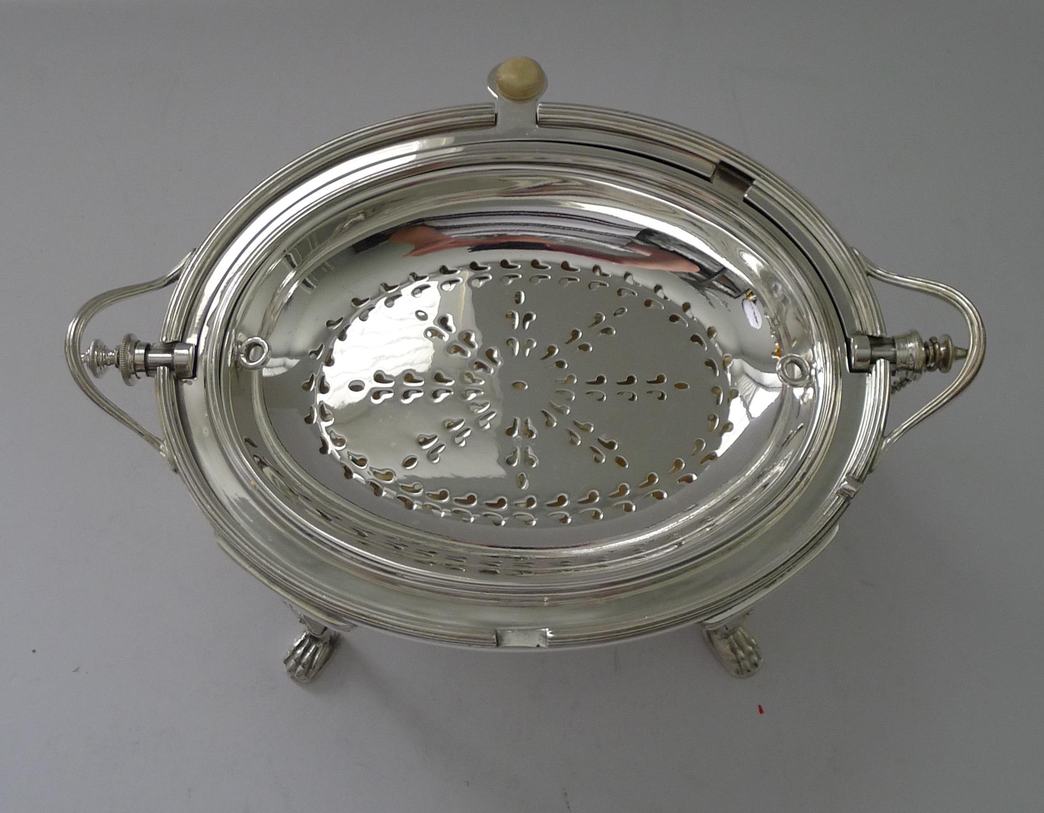 Eleganza dell'antico piatto da colazione girevole inglese placcato in argento di Mappin and Web in vendita 5