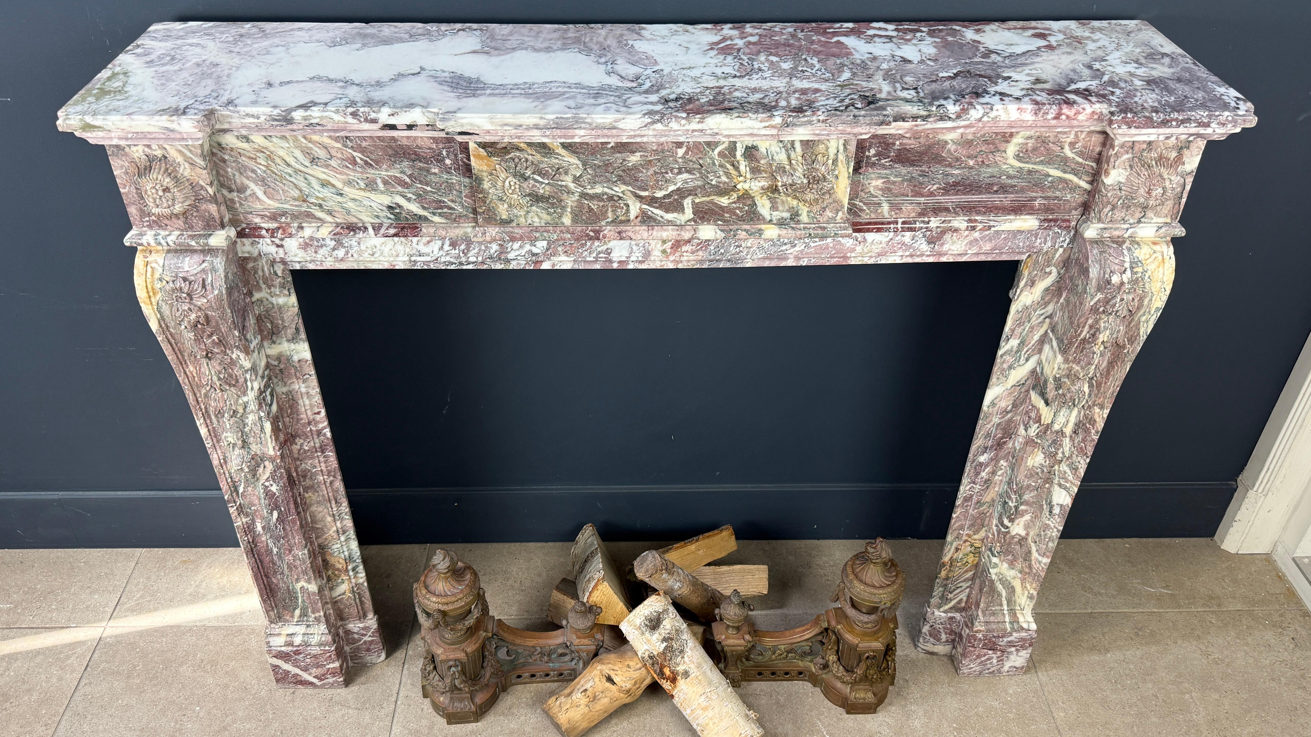 Elegante repisa de chimenea antigua de estilo clásico Luis XVI en venta 6