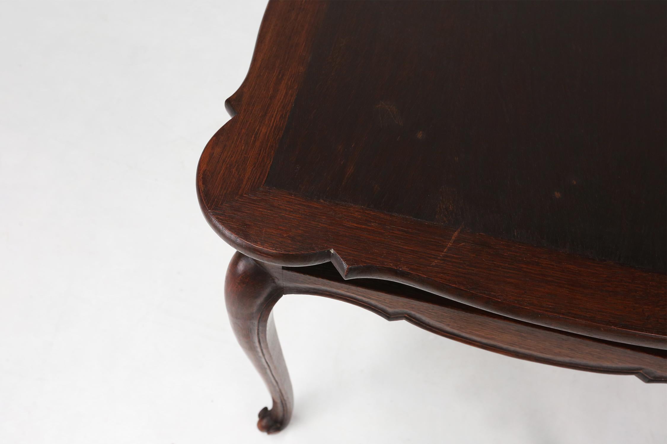 Élégante table à cartes française ancienne en bois avec 2 tiroirs, vers 1900 en vente 1