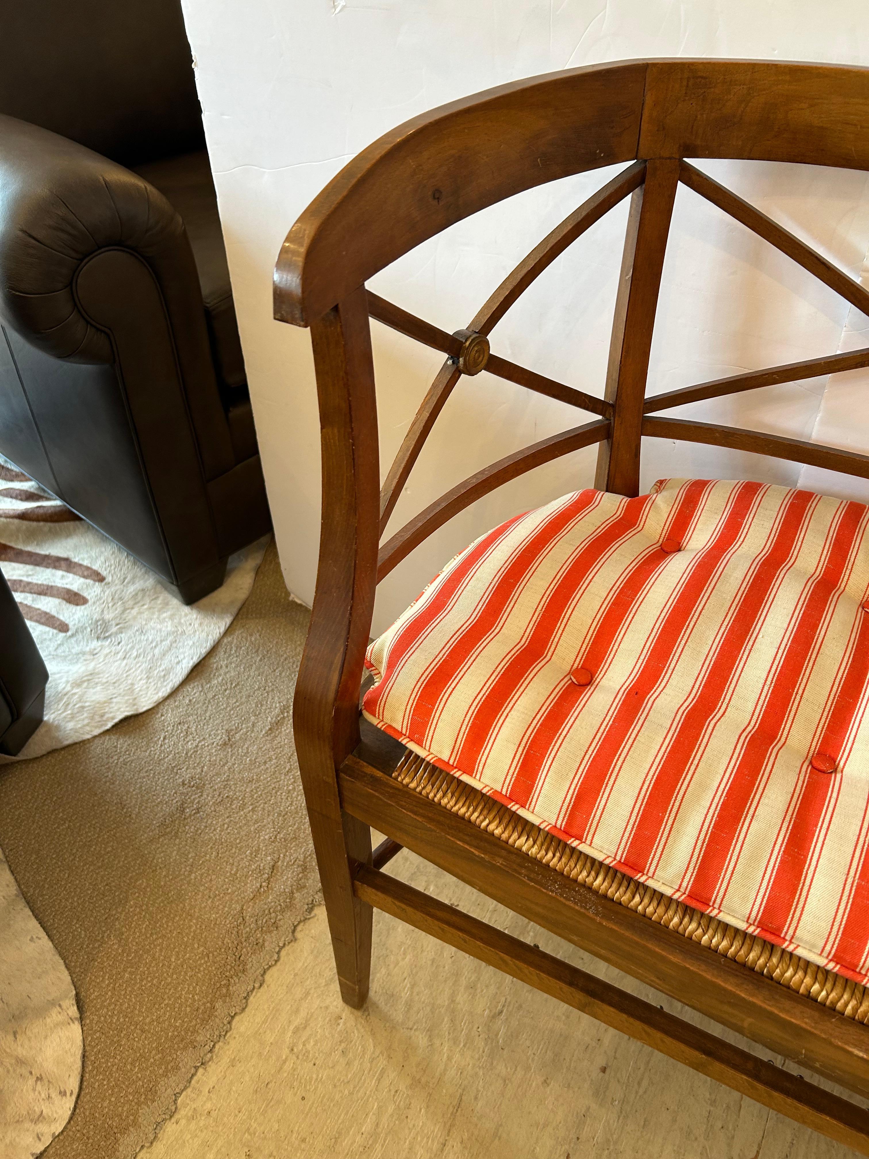 Eleganza dell'antico sedile neoclassico Rush Settee Loveseat in vendita 4