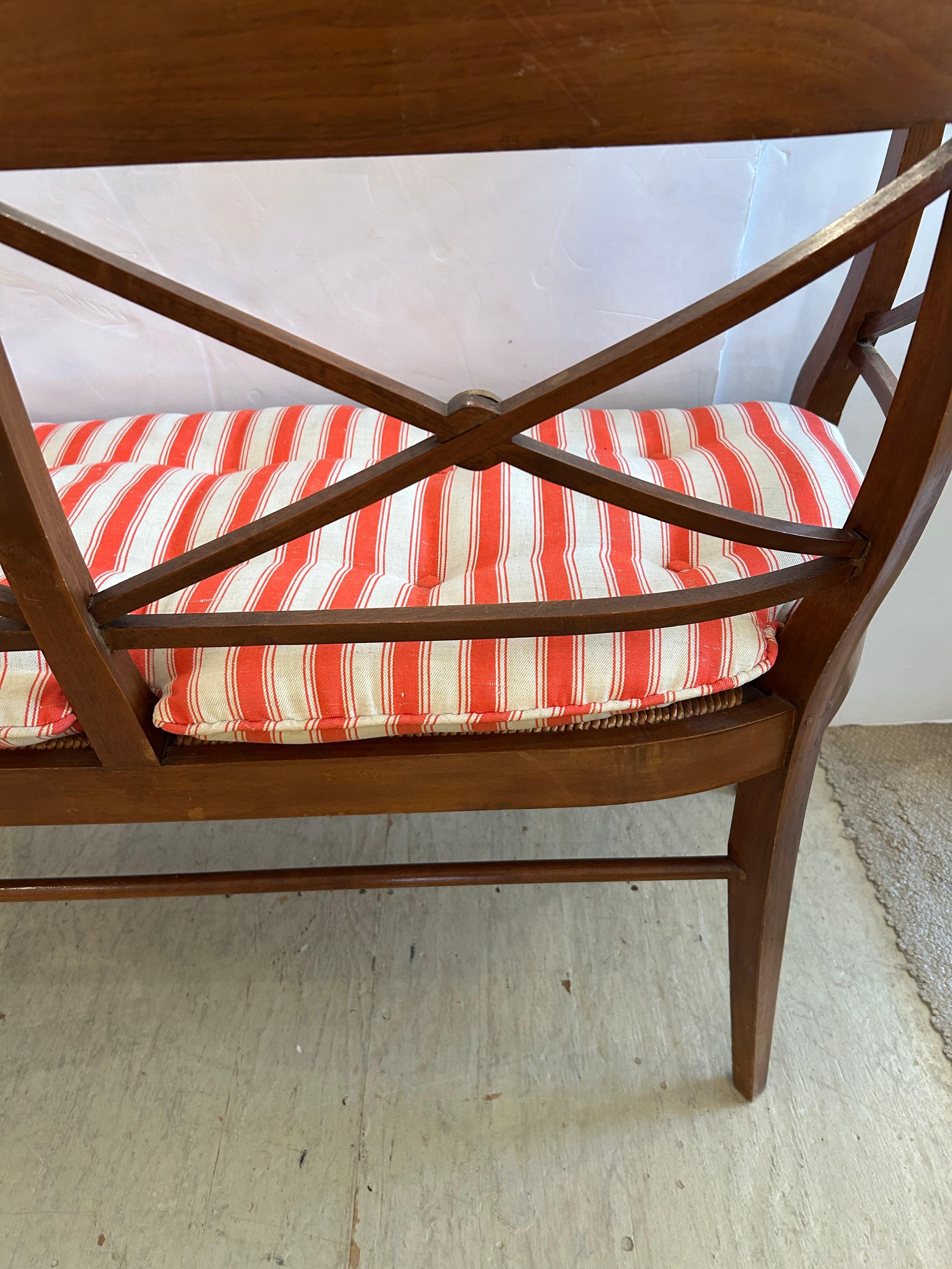 Eleganza dell'antico sedile neoclassico Rush Settee Loveseat in vendita 1