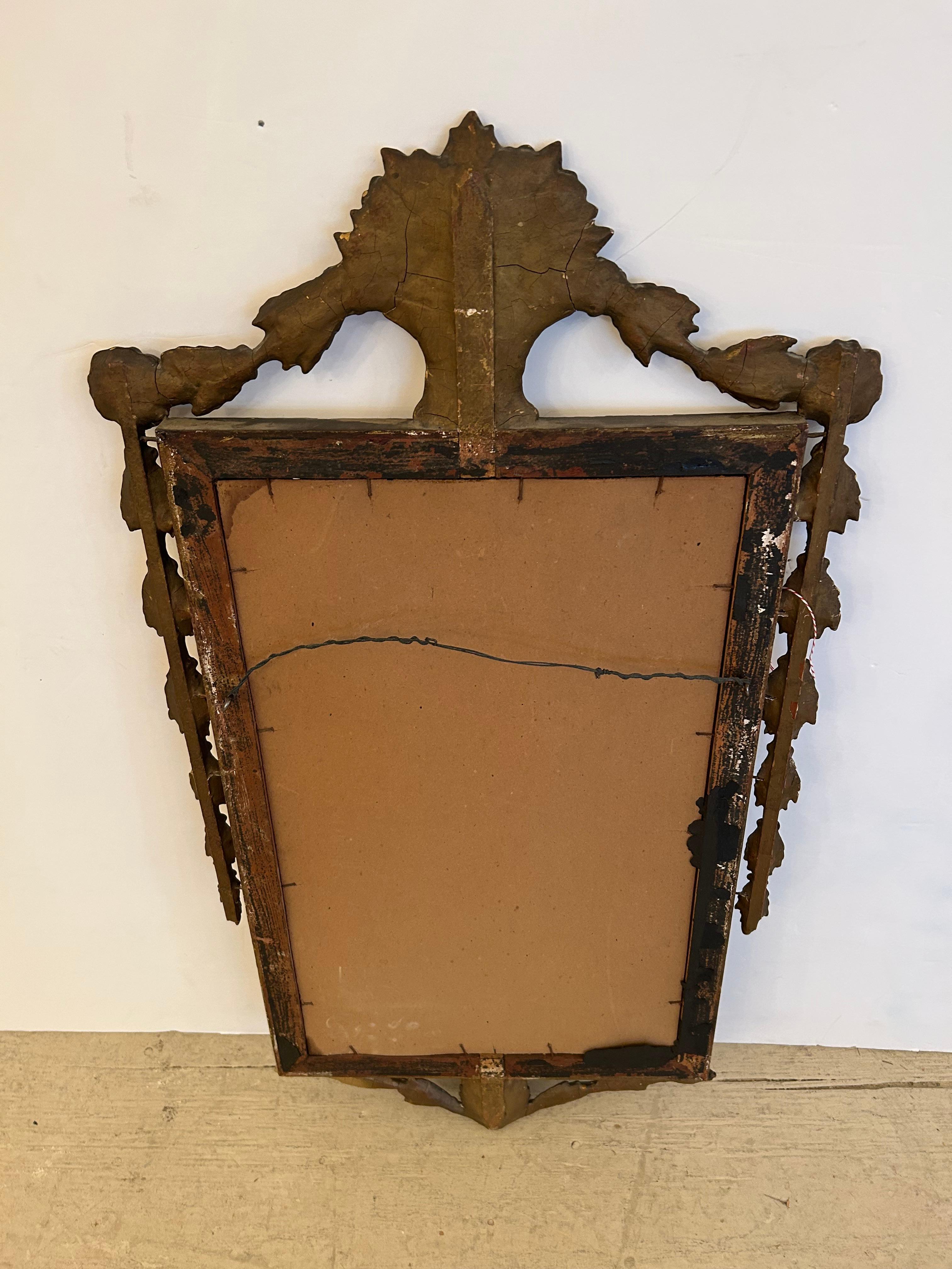 Elegant Antique Regency Mirror with Gilding and Flower Basket For Sale 3
