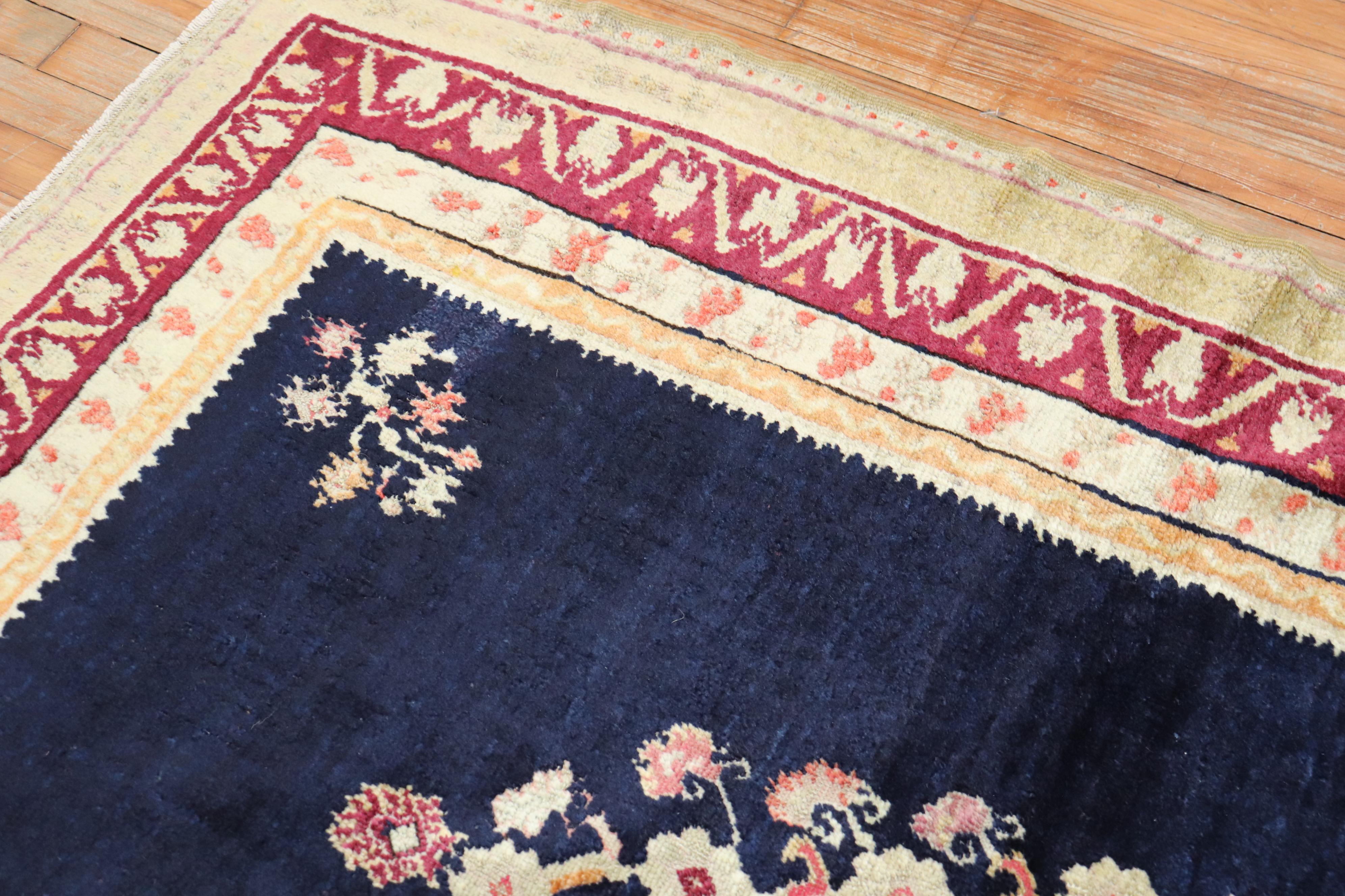 Elegant Antique Turkish Ghiordes Floral Rug, Early 20th Century For Sale 1