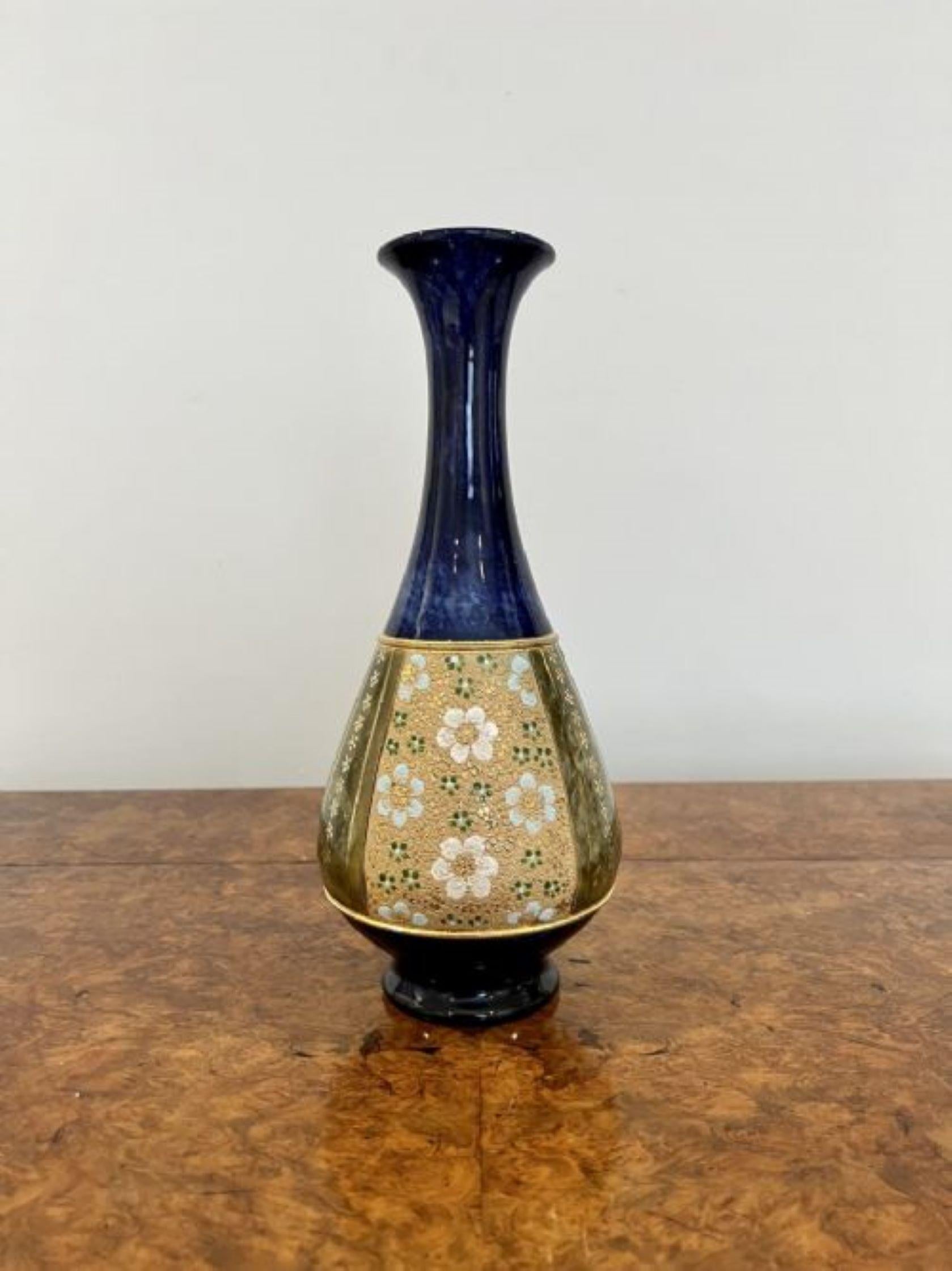 Eleganza dell'antico vaso vittoriano Doulton In condizioni buone in vendita a Ipswich, GB