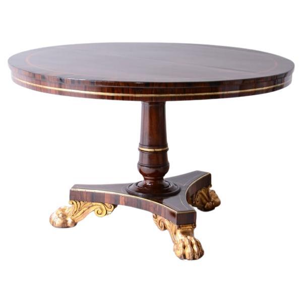 Elegant antique wood table im Angebot