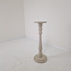 Elegant Antique Wooden Pedestal – Early 20th Century French Craftsmanship