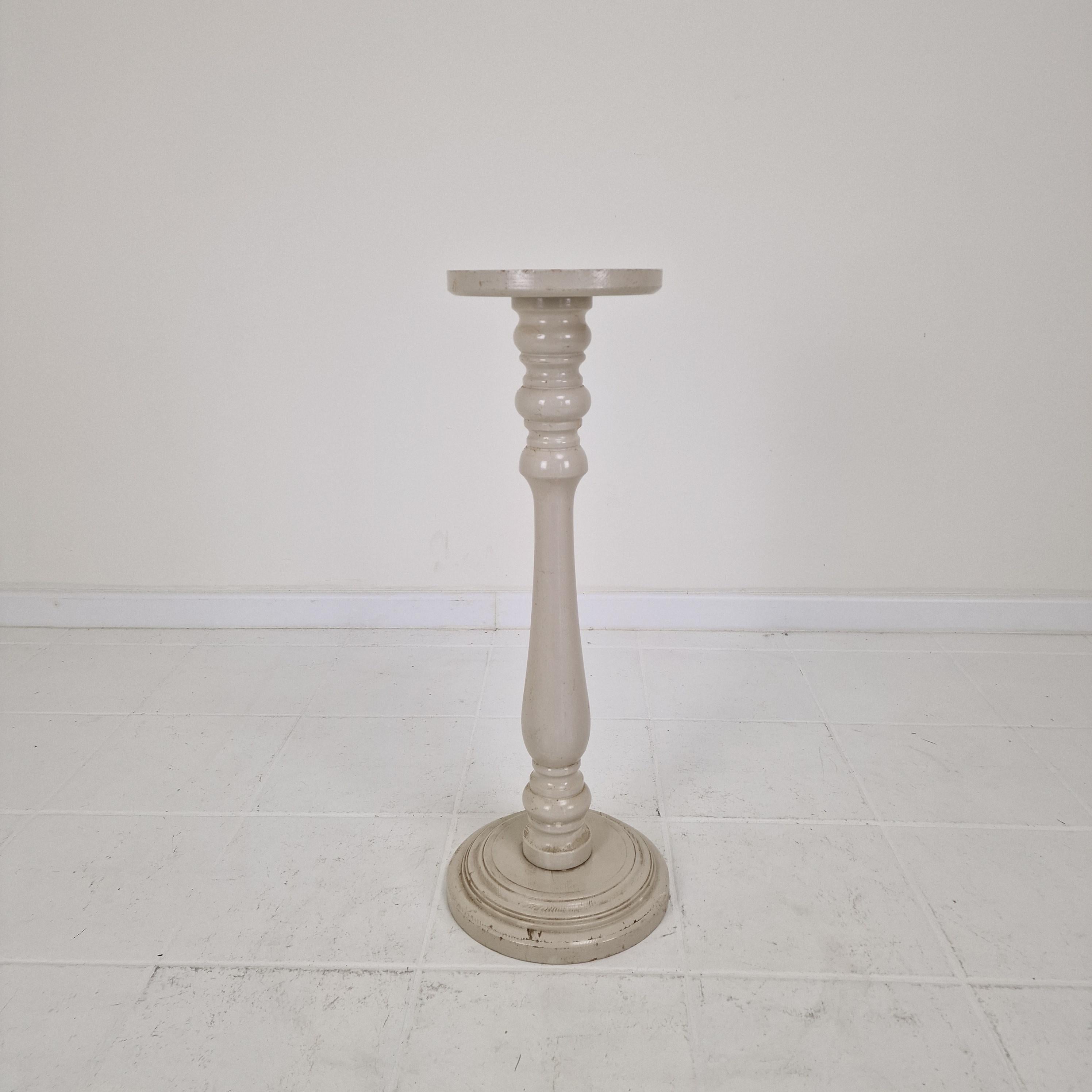 Louis XVI Elégant piédestal ancien en bois - Début du 20ème siècle, fabrication française en vente