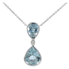 Pendentif Elegance en pierre précieuse de couleur aqua