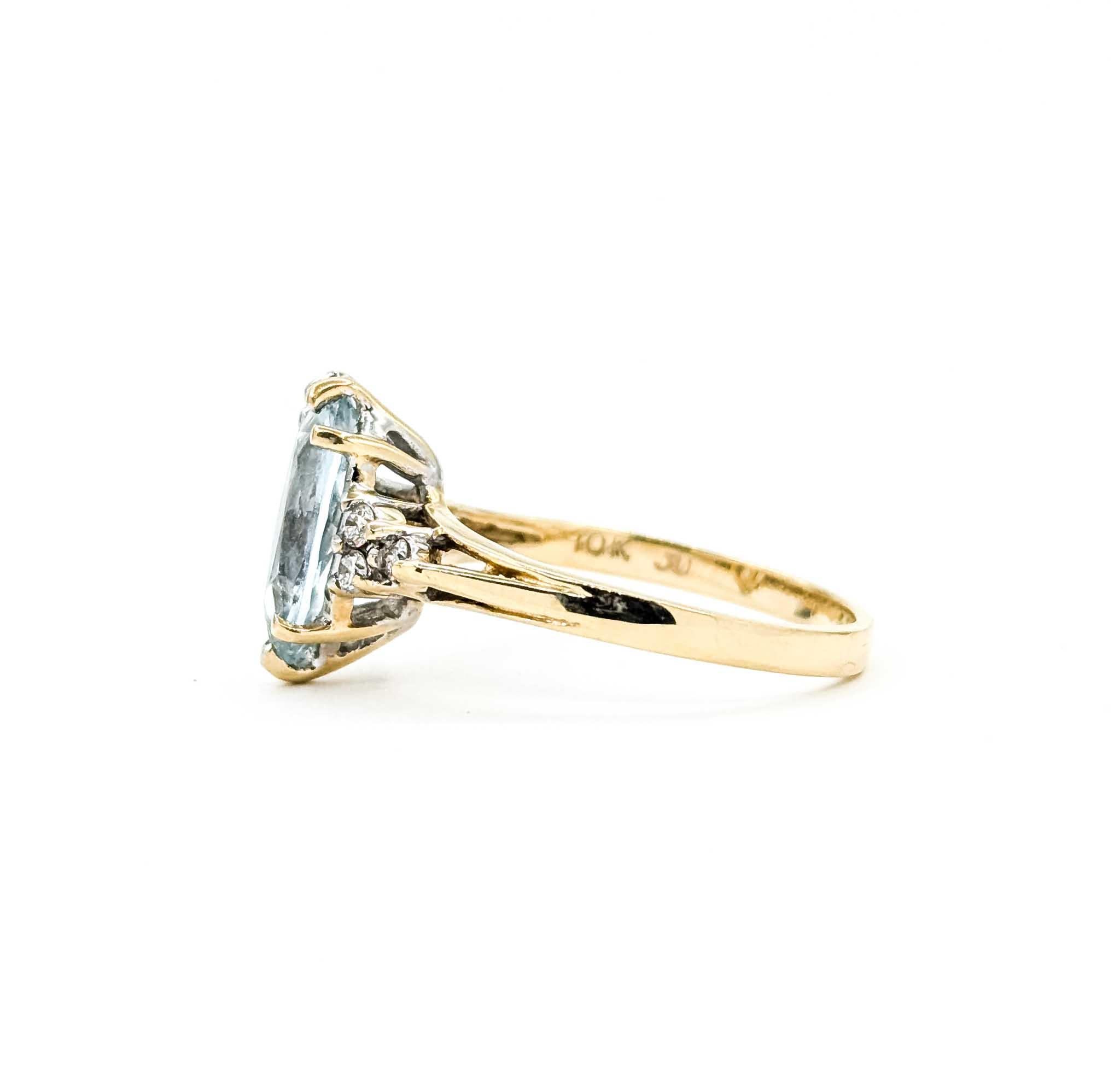Anello Eleg con acquamarina e diamanti in oro giallo 10k in vendita 4