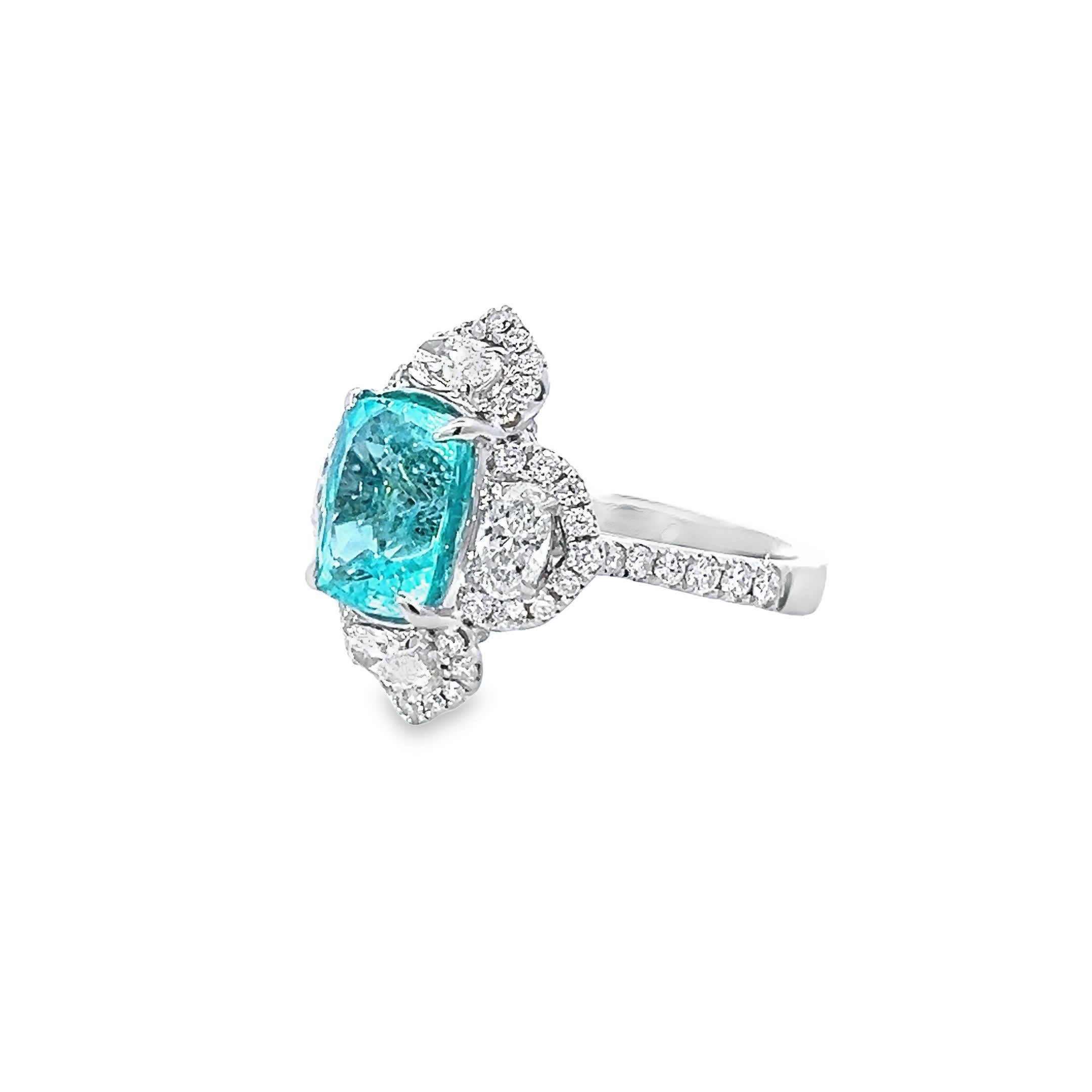 Eleganter Aquamarin-Ring im Zustand „Neu“ im Angebot in Great Neck Plaza, NY