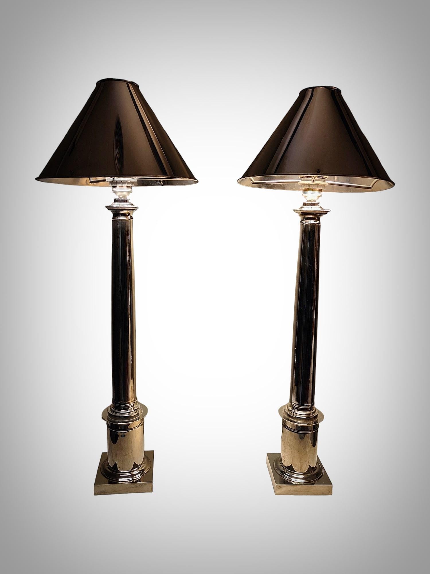 Elegant Architectural Design Bronze Lamps from the 1970s In Good Condition For Sale In Madrid, ES