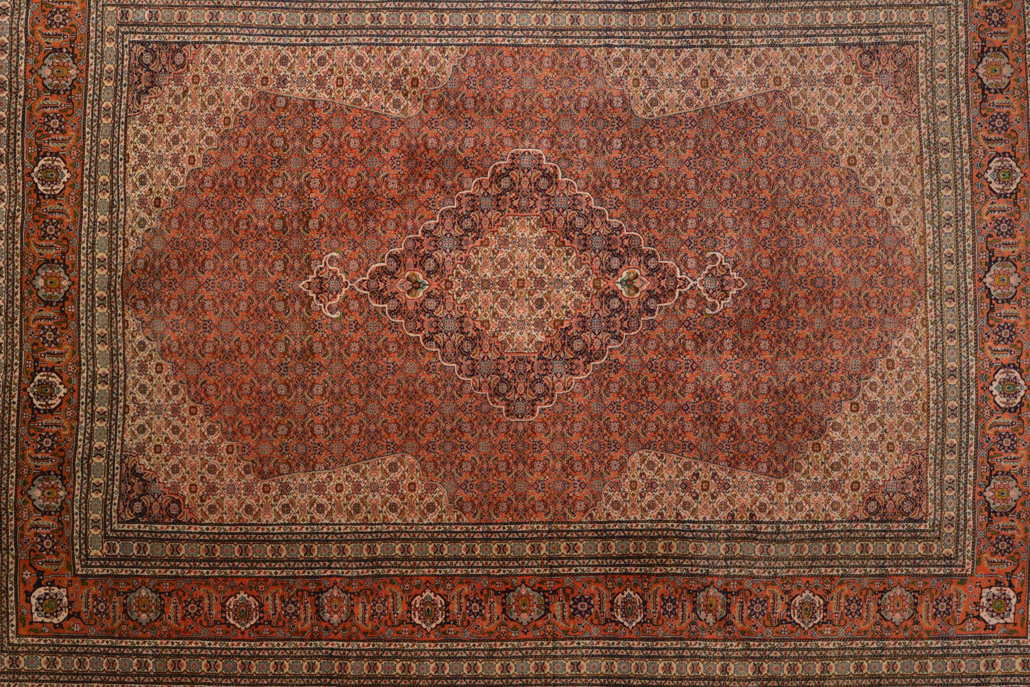 Hand-Knotted Elegant Armenian Carpet