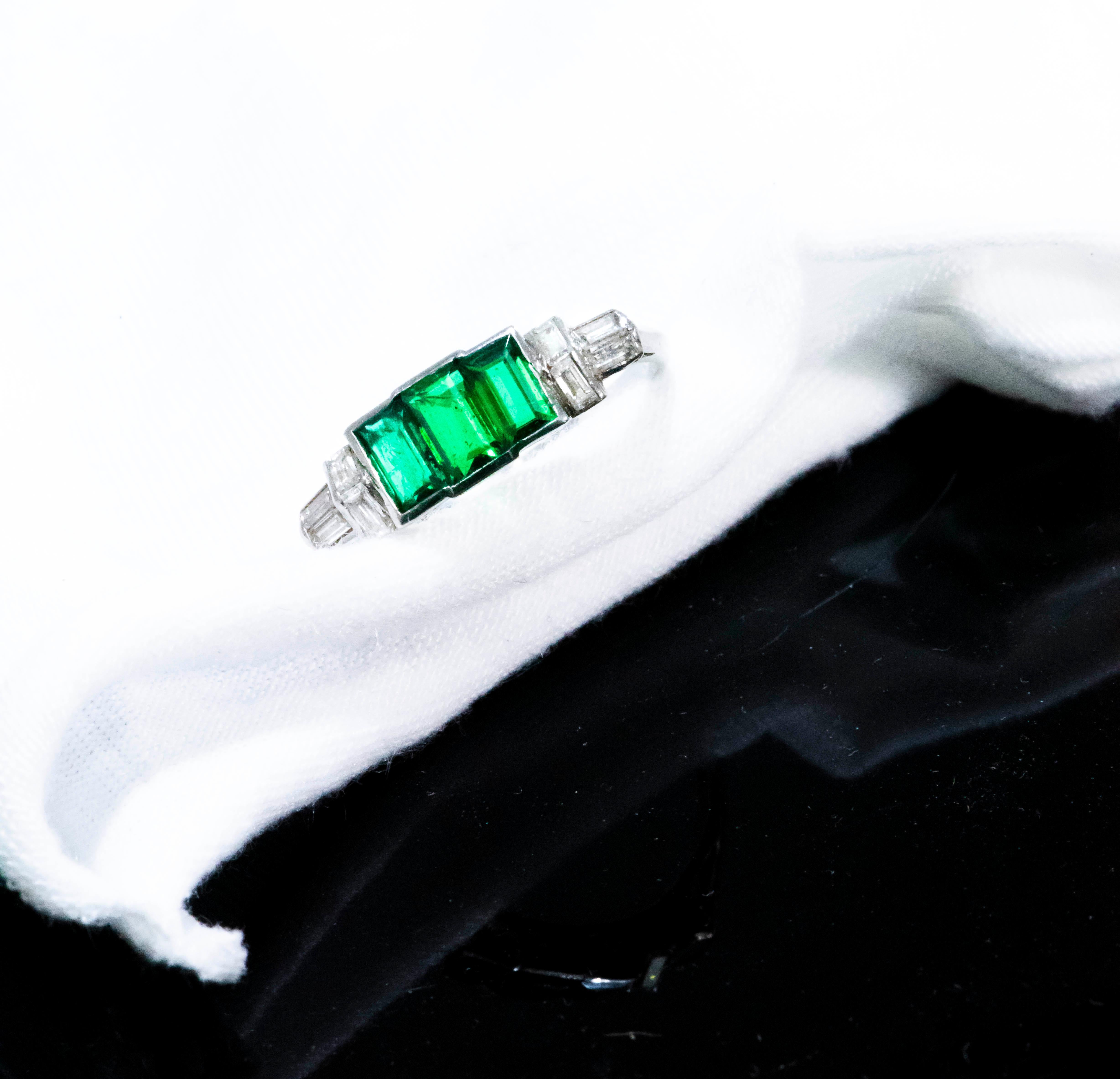 Elegant Art Deco 1920s Platinum 2 Cts Emerald Cut Emerald & Diamond Trilogy Ring 7