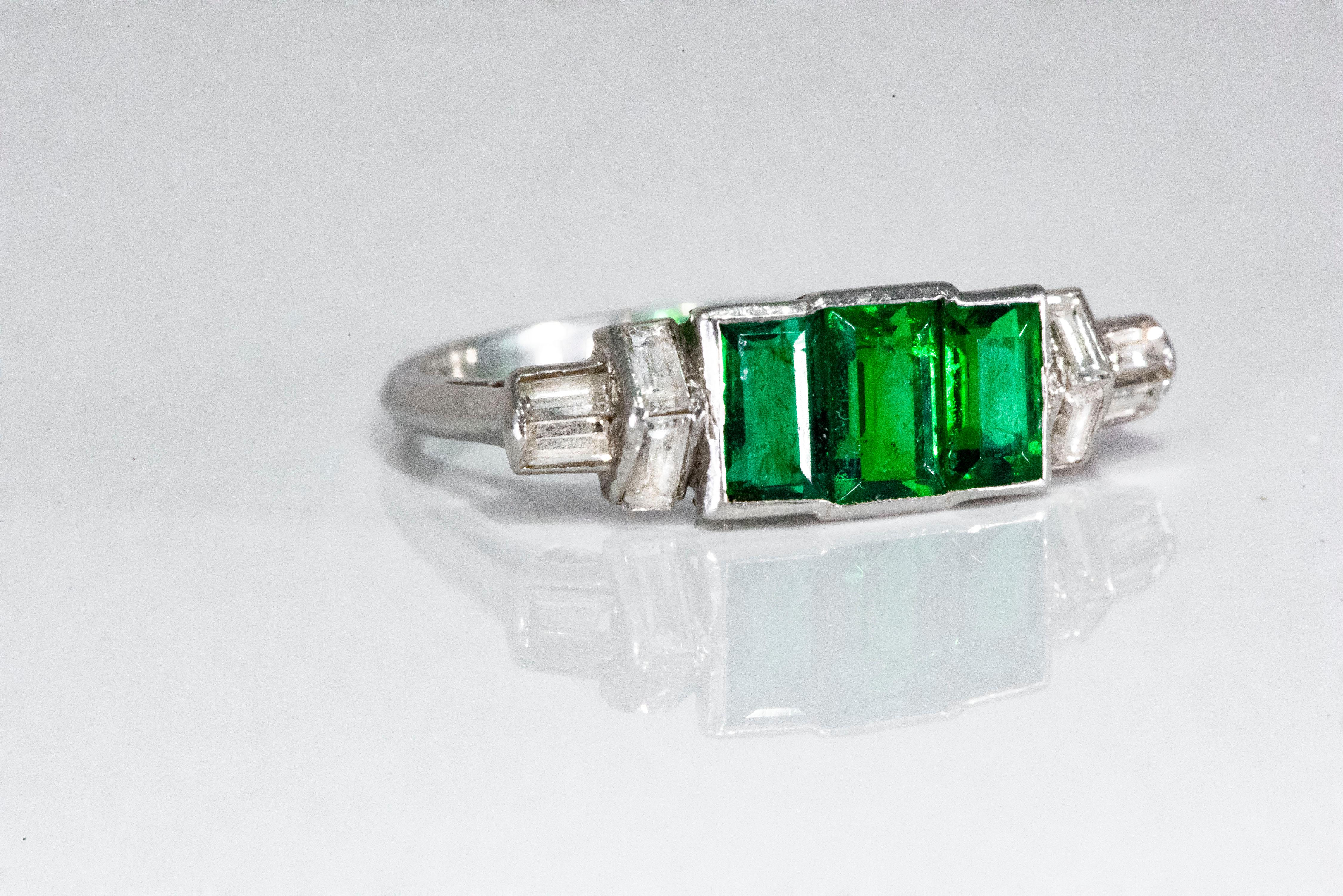 Elegant Art Deco 1920s Platinum 2 Ct Emerald Cut Emerald & Diamond Trilogy Ring 16