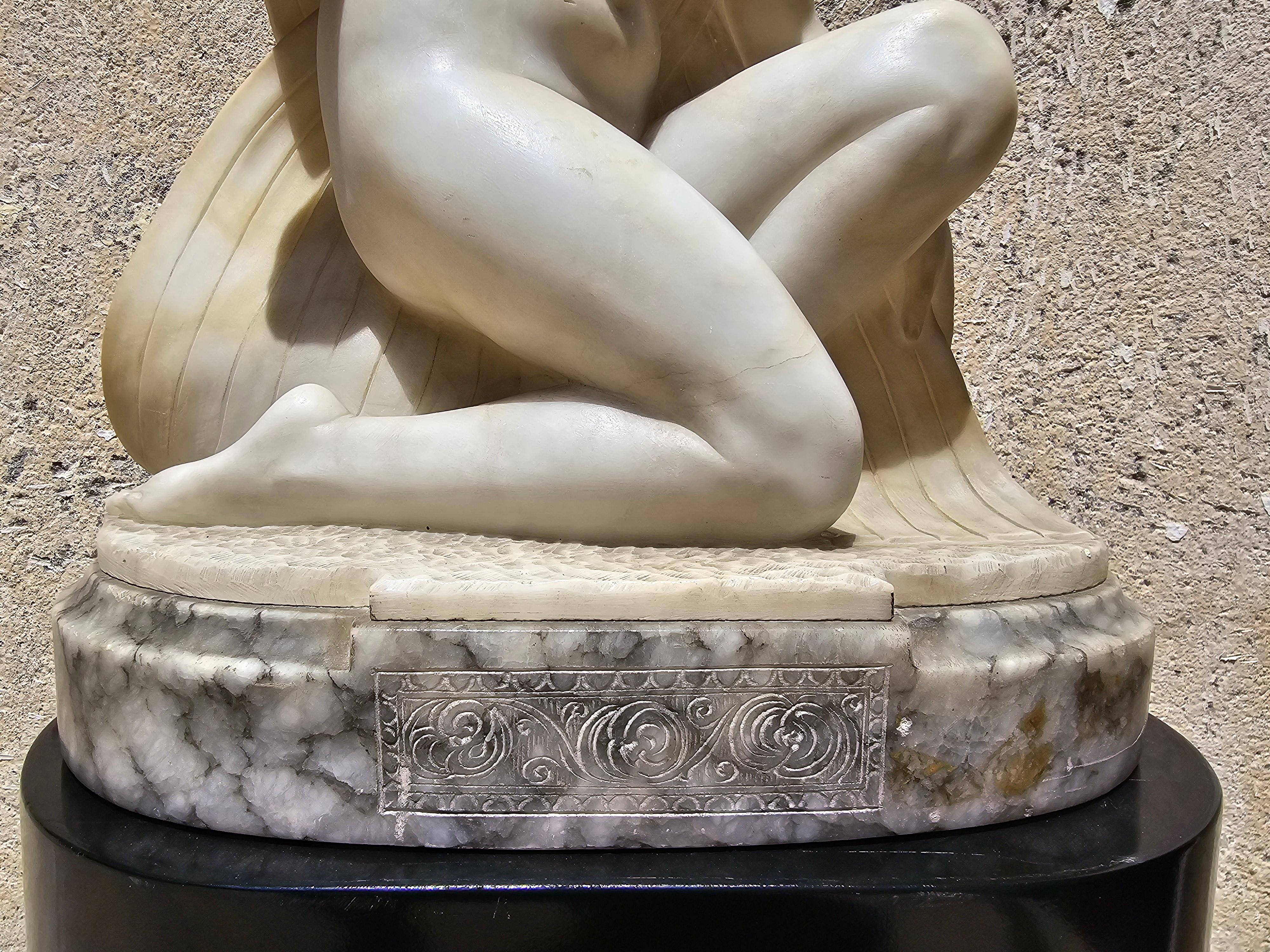 Inizio XX secolo Elegante scultura in alabastro Art Deco che simboleggia una ballerina in vendita