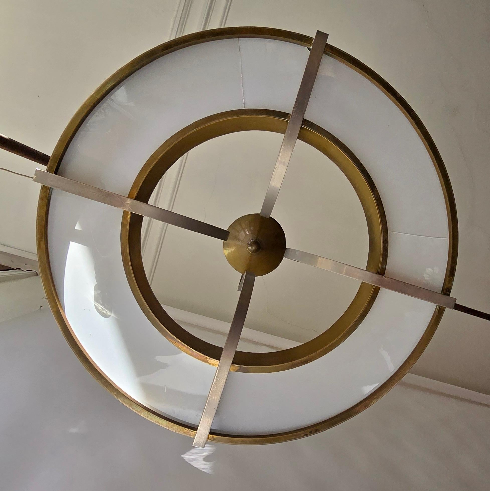 Elegant Art Deco and Bauhaus Brass and Opaline Glass Chandelier For Sale 2
