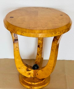 Elegant Art Deco Birds Eye Round Side Table (Table d'appoint ronde en placage)