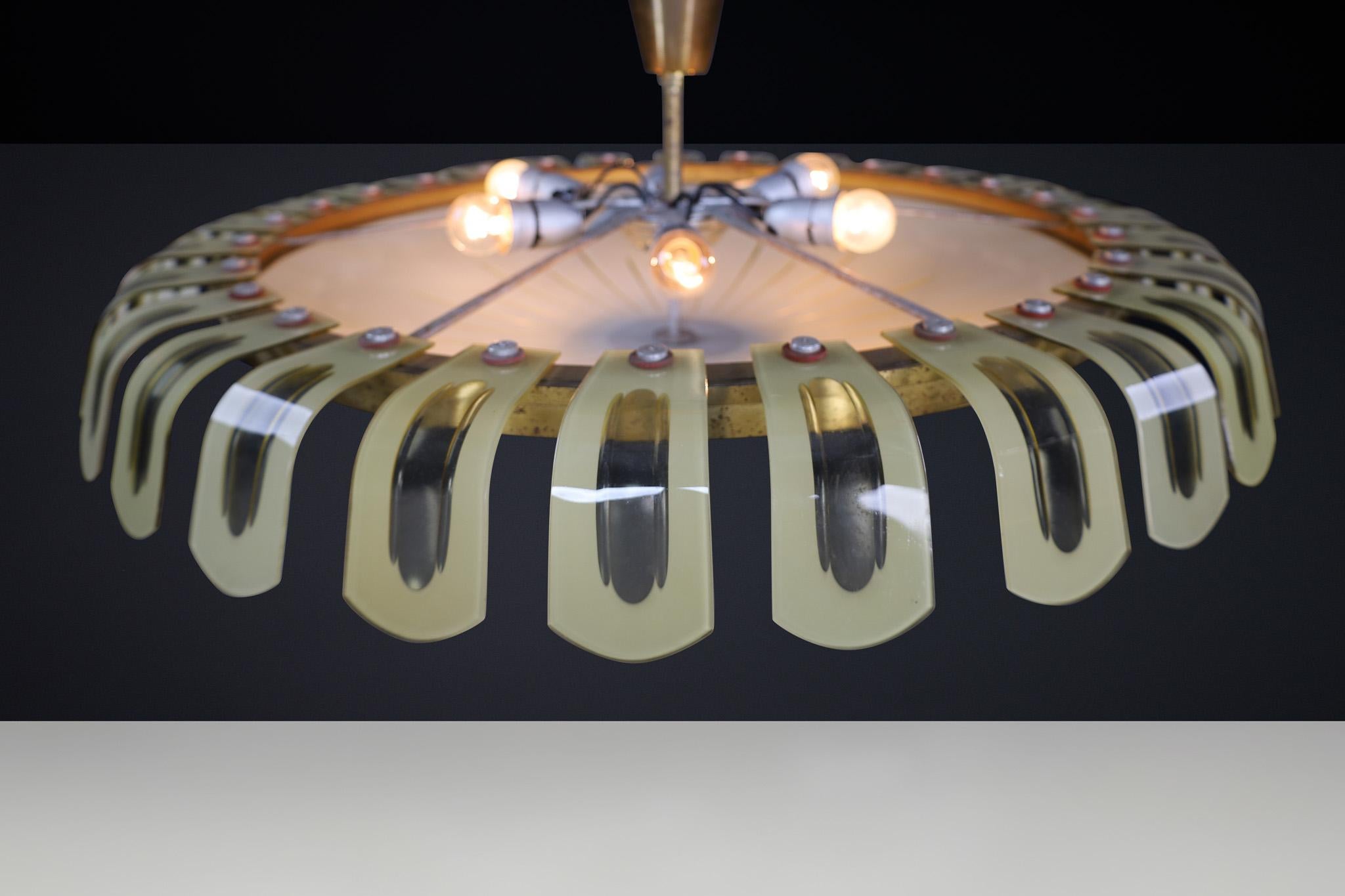 Elegant Art Deco Brass and Green Opaline Glass Chandelier, Germany 1930s For Sale 3