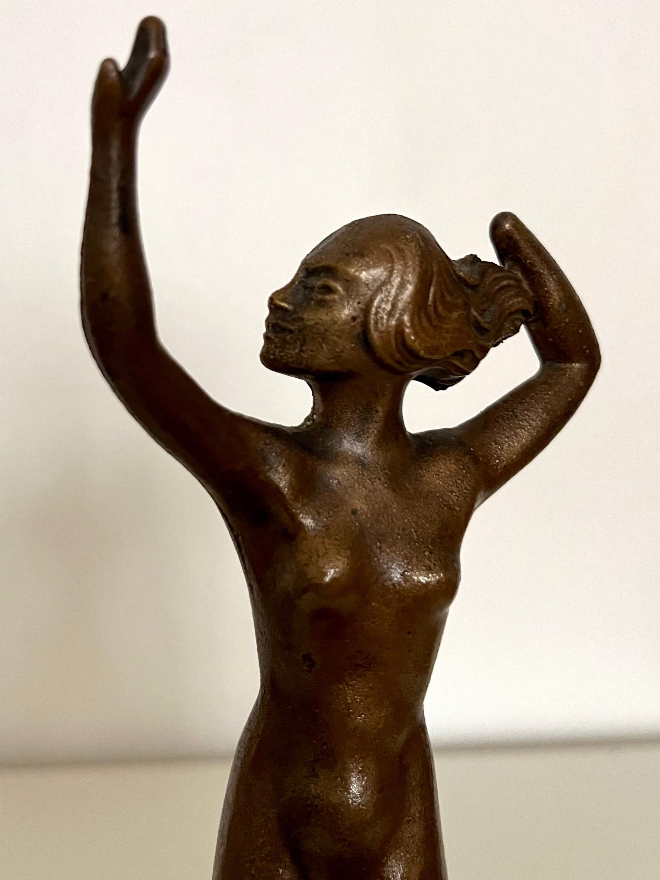 Elegant Art Deco Bronze Figure of a Dancing Woman, Sweden, 1930s For Sale 6