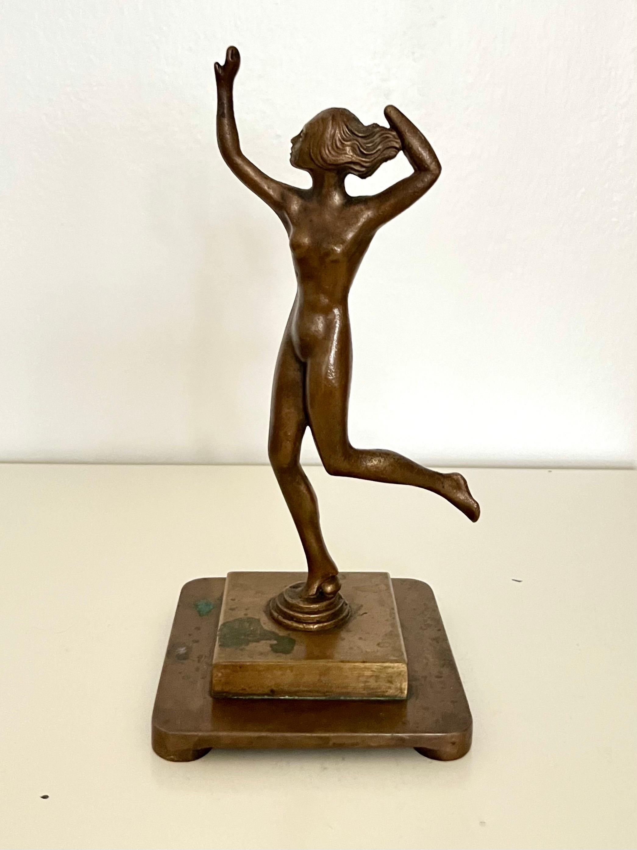 Elegant Art Deco Bronze Figure of a Dancing Woman, Sweden, 1930s In Good Condition For Sale In Frederiksberg C, DK