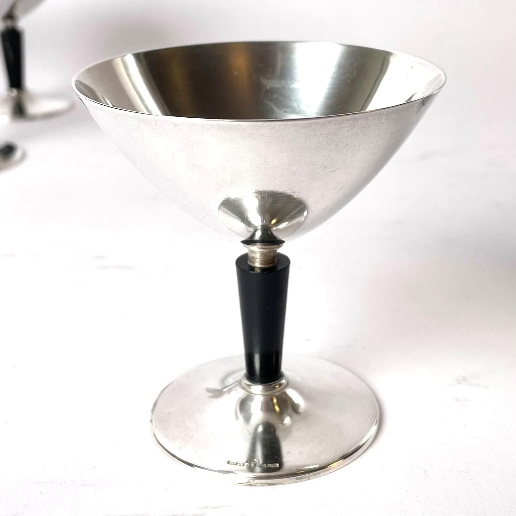 Elegant Art Deco Cocktail Set by Folke Arström, Silver Plate and Bakelite 5