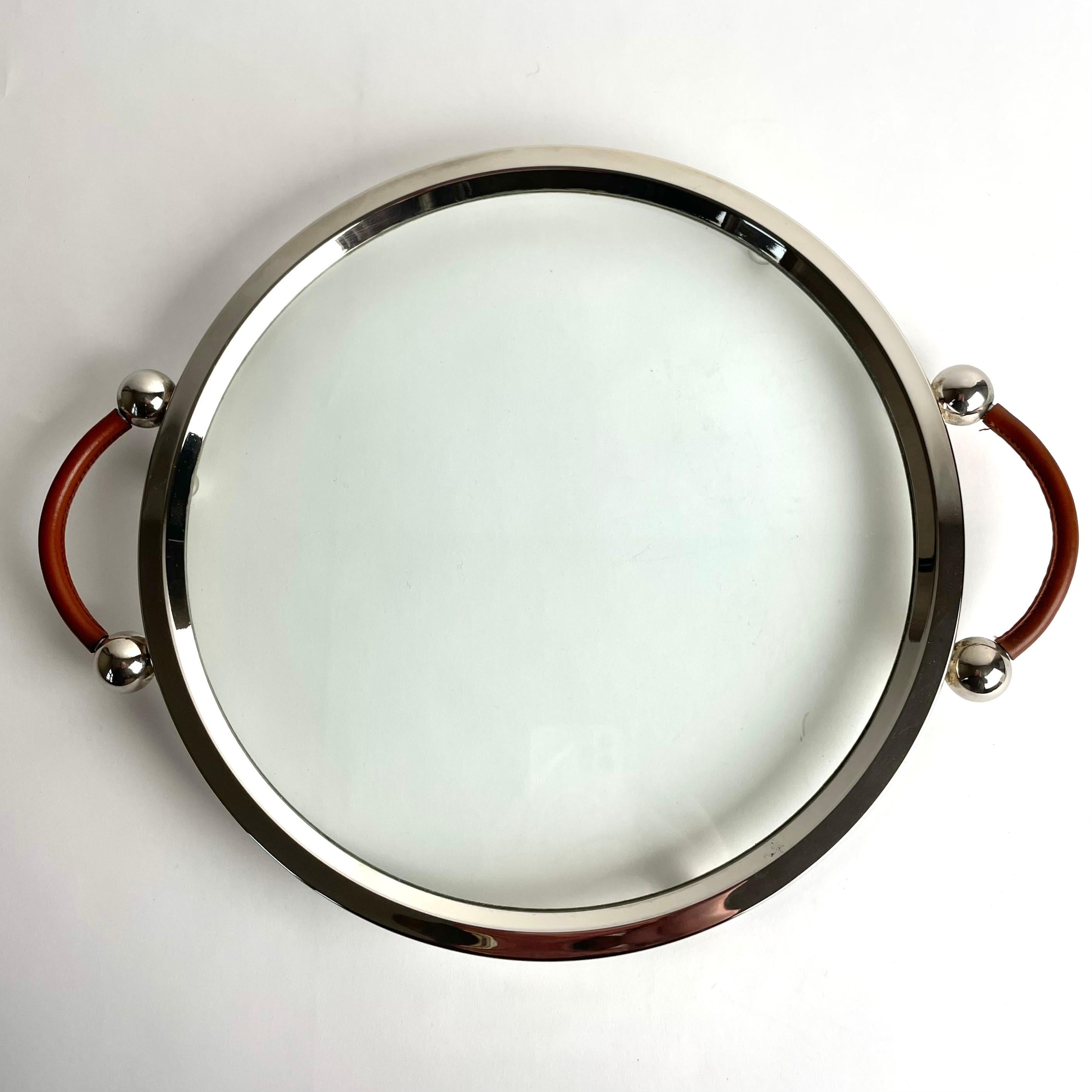 Early 20th Century Elegant Art Deco Cocktail Tray from the 1920s in glass, silver plate and leather For Sale