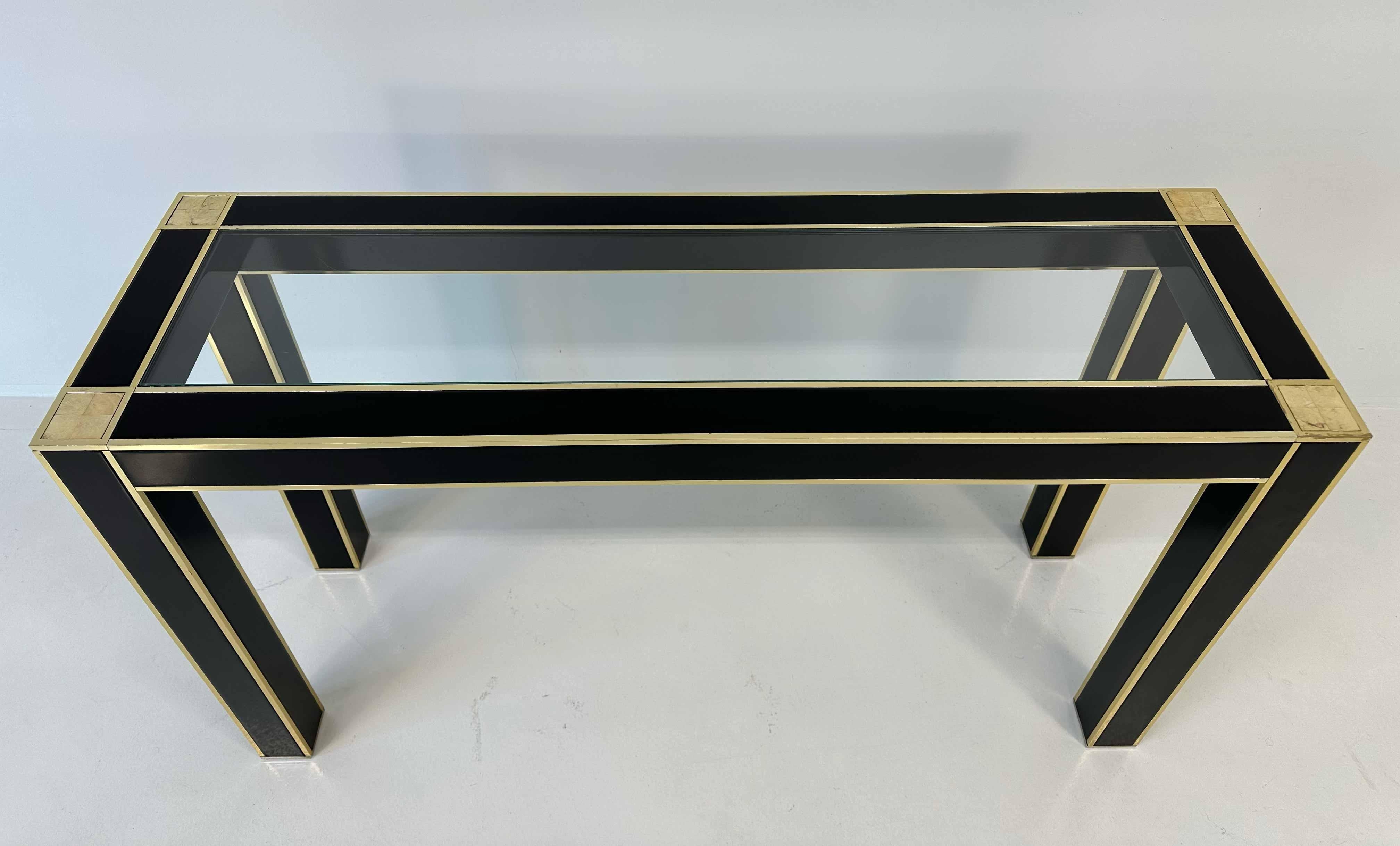 Italian Elegant Art Deco Console Black Lacquer, Brass Trim Attr. Willy Rizzo, 1970s For Sale