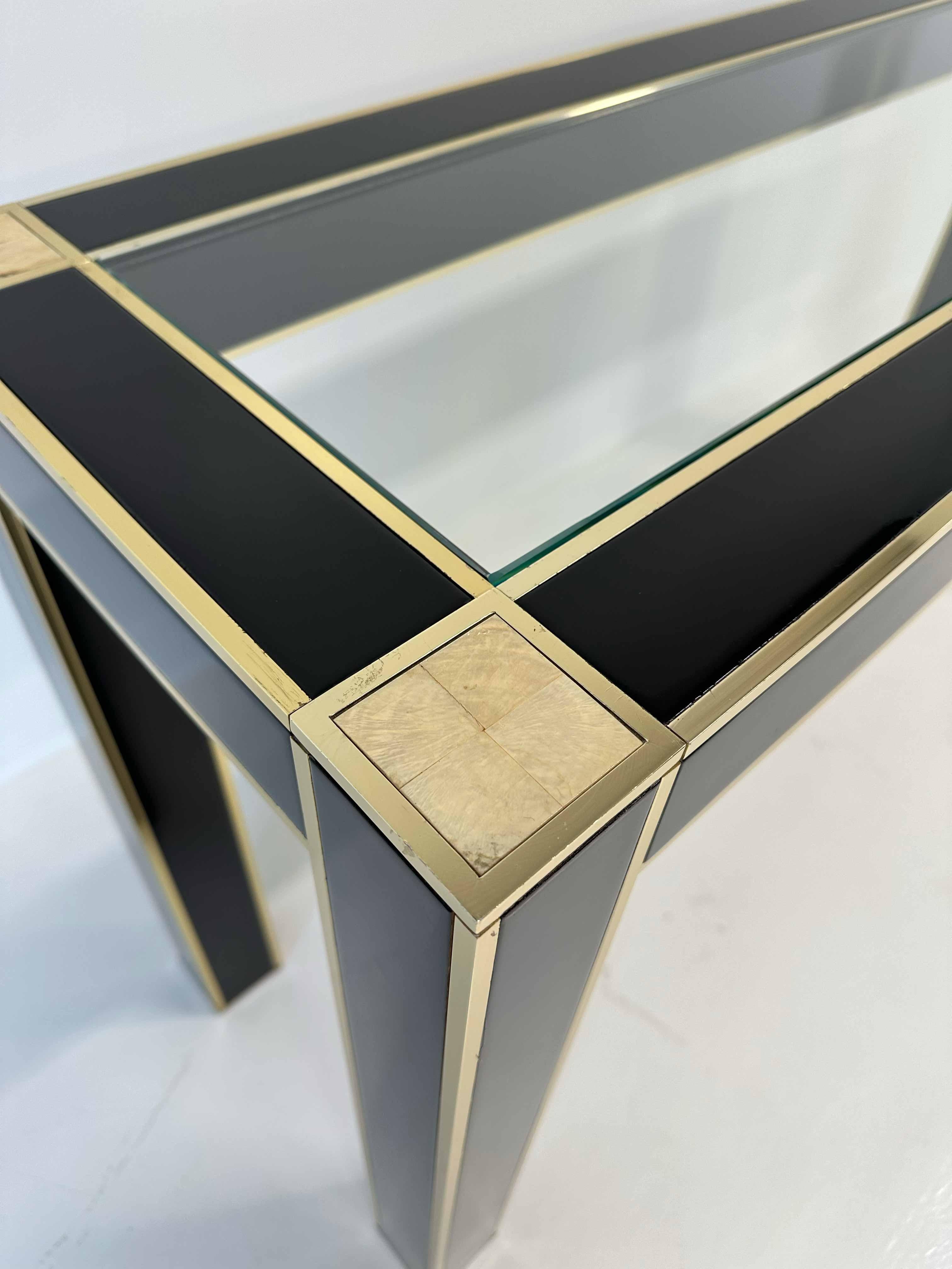 Elegant Art Deco Console Black Lacquer, Brass Trim Attr. Willy Rizzo, 1970s For Sale 2