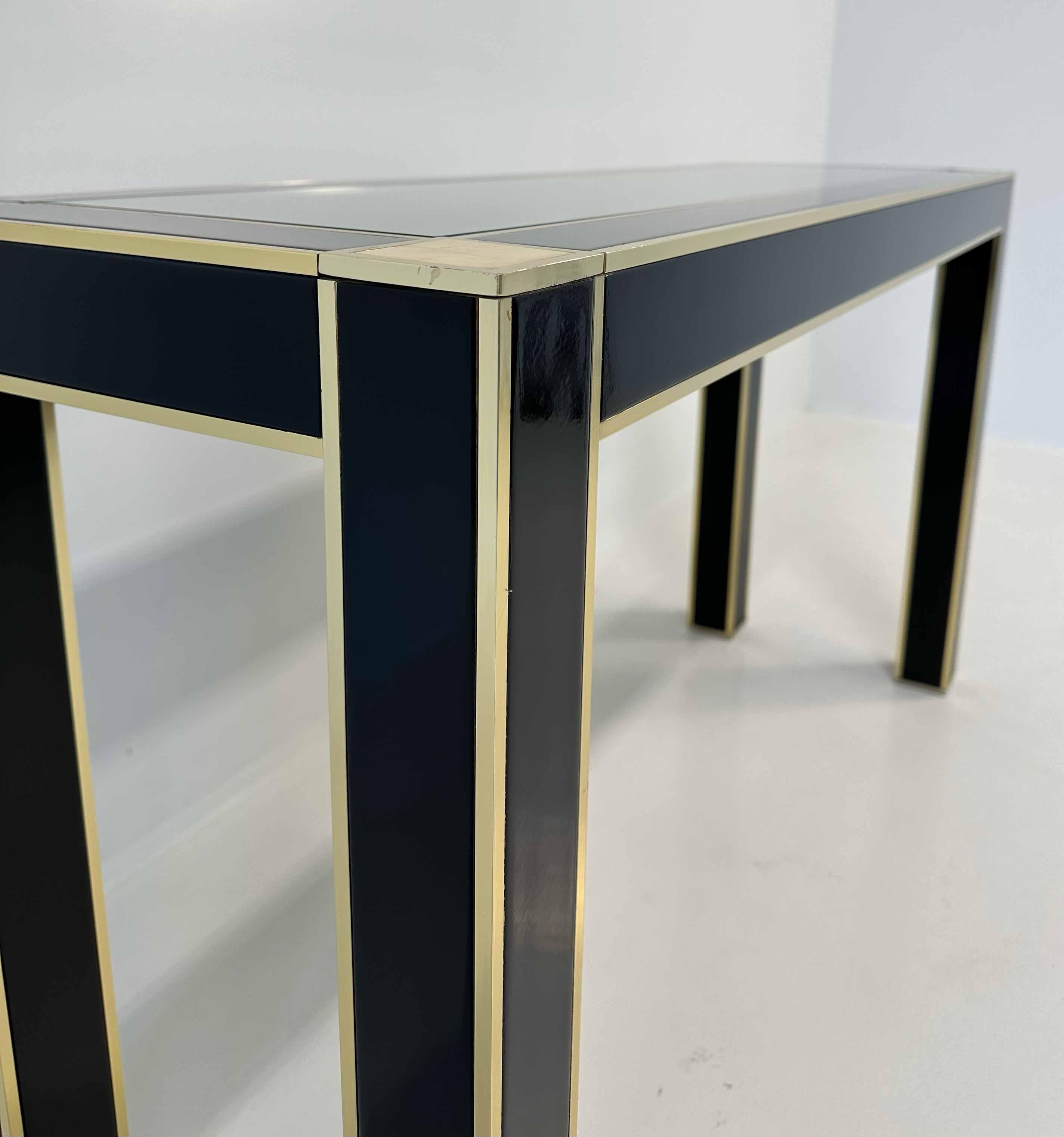 Elegant Art Deco Console Black Lacquer, Brass Trim Attr. Willy Rizzo, 1970s For Sale 3