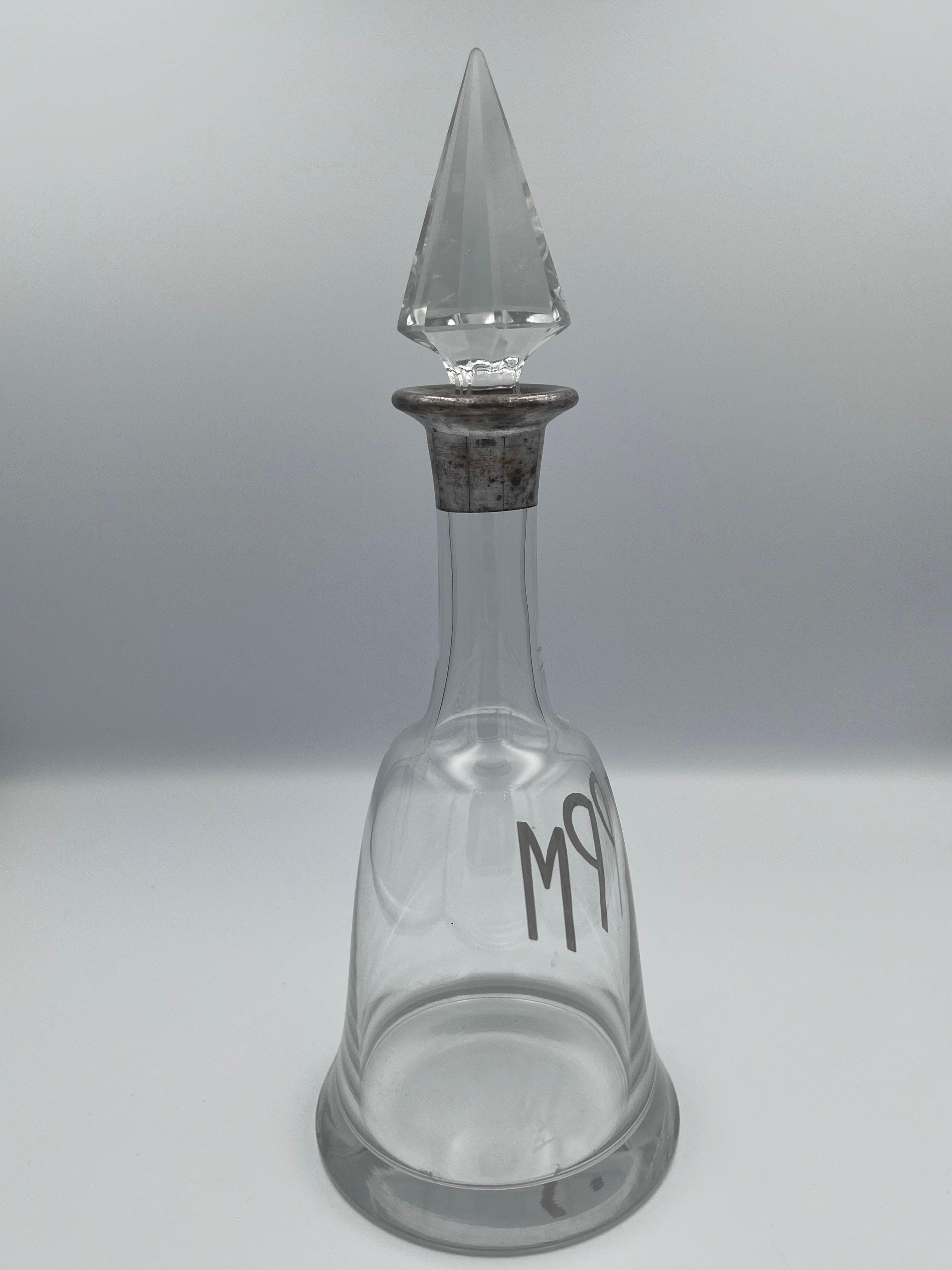 Elegante decanter in cristallo Art Deco In condizioni buone in vendita a Red Lion, PA