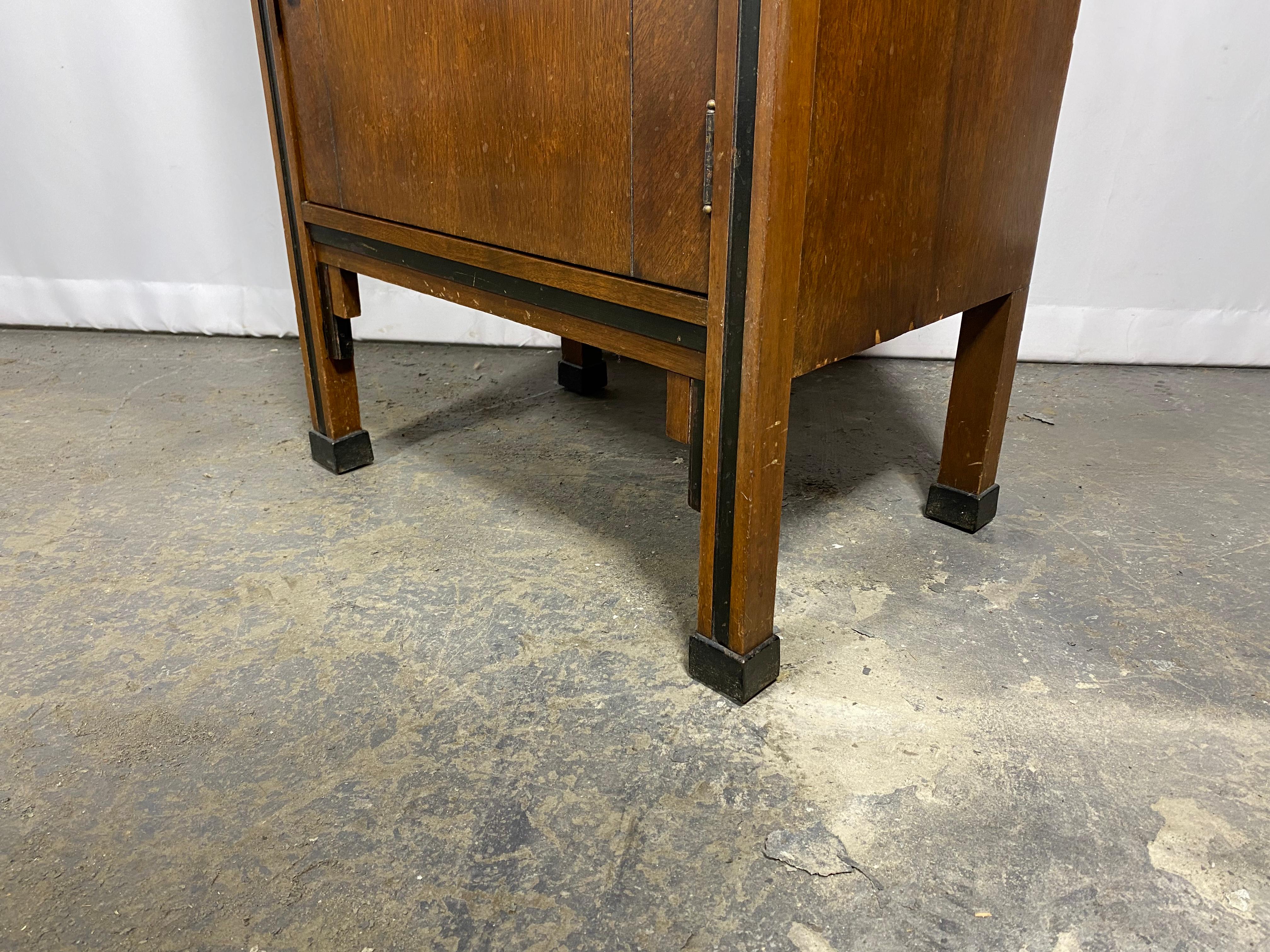 American Elegant Art Deco Dental cabinet, walnut and glass, manufactured by ENOCHS For Sale
