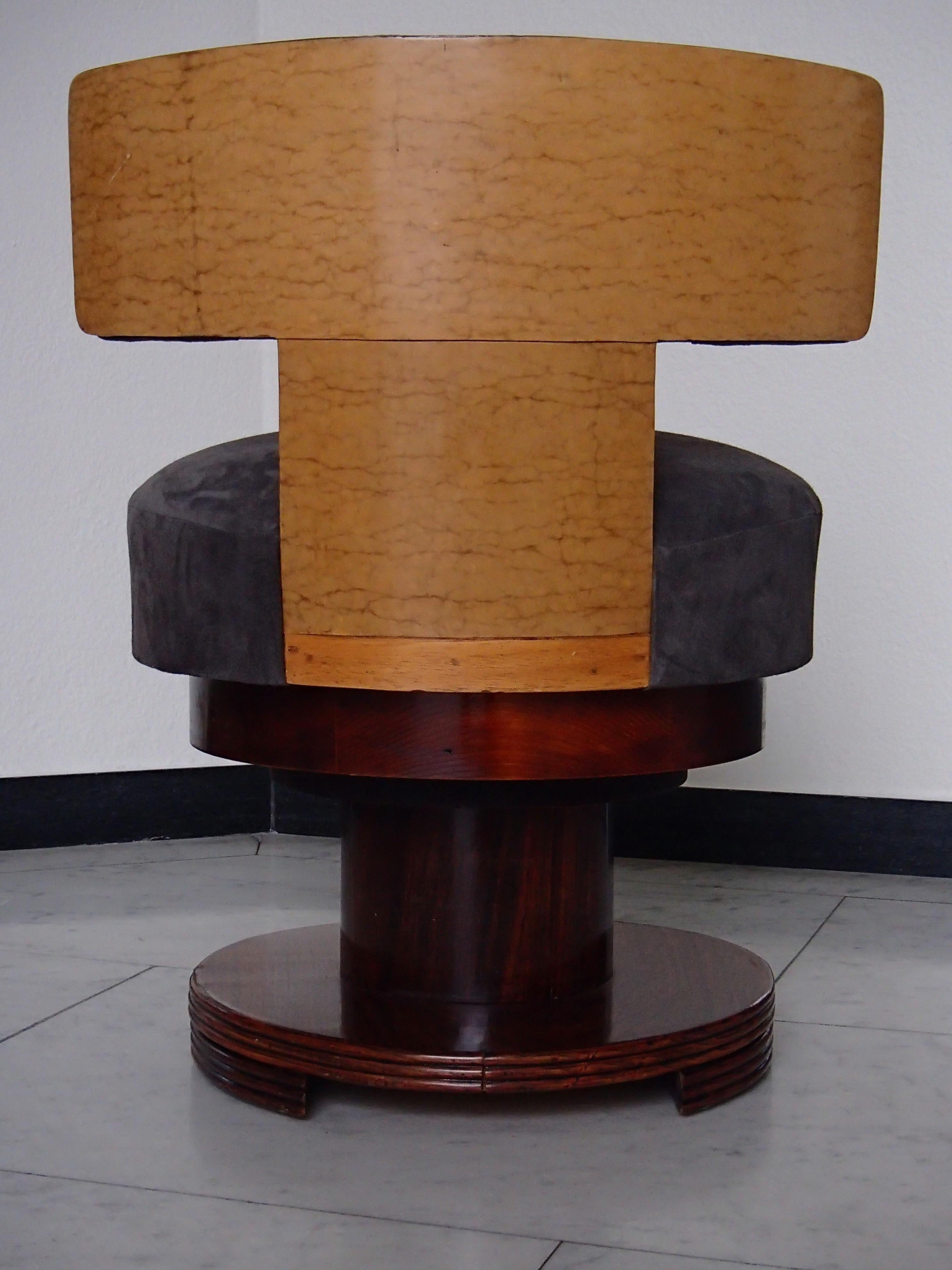 Elegant Art Deco Dressing Chair Grey Nubuc  Leather Rose Wood and Maple Eye For Sale 6