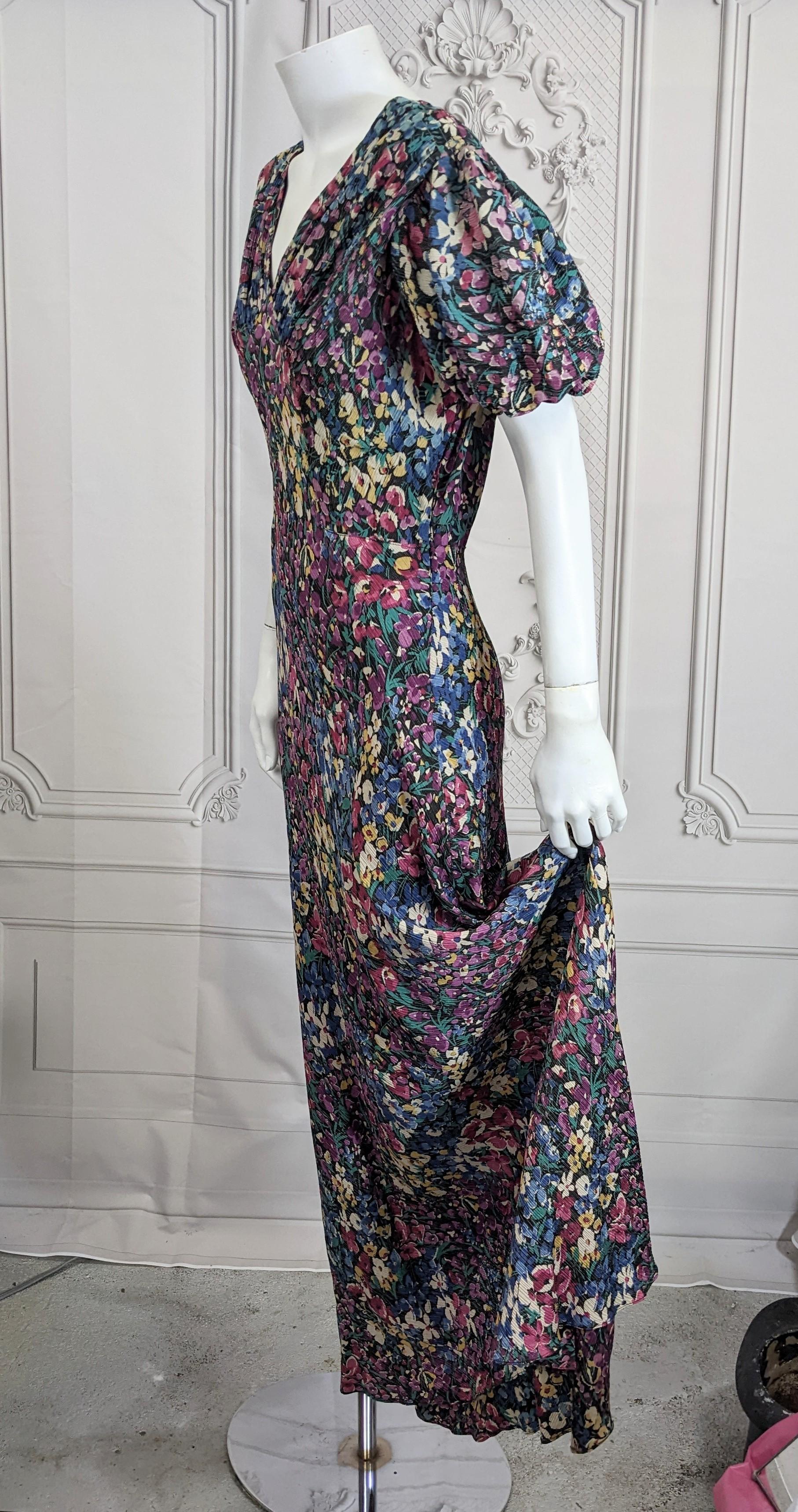Robe élégante à fleurs Art Déco lamée Pour femmes en vente