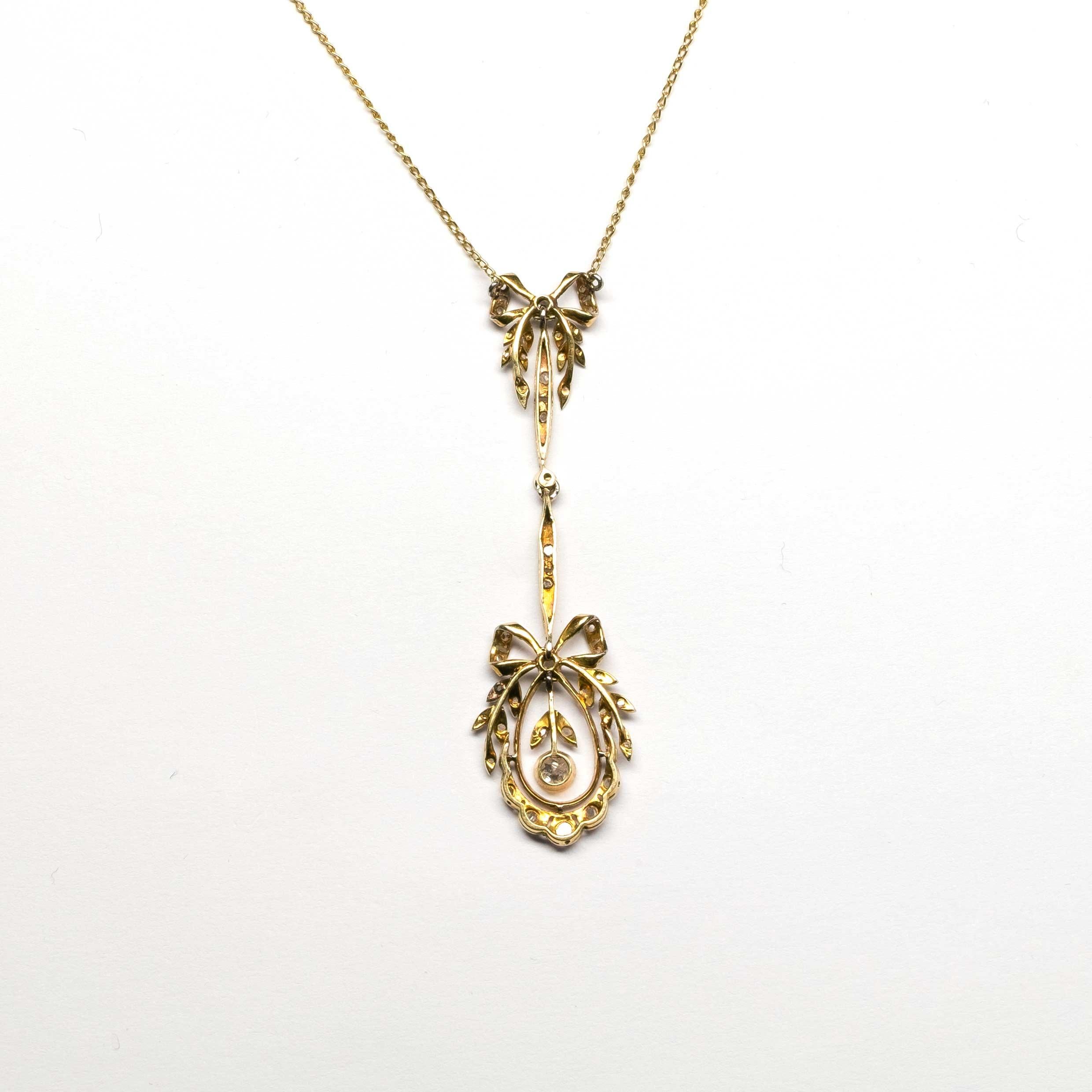 Taglio antico europeo Collana Eleg Art Deco con diamanti in vendita