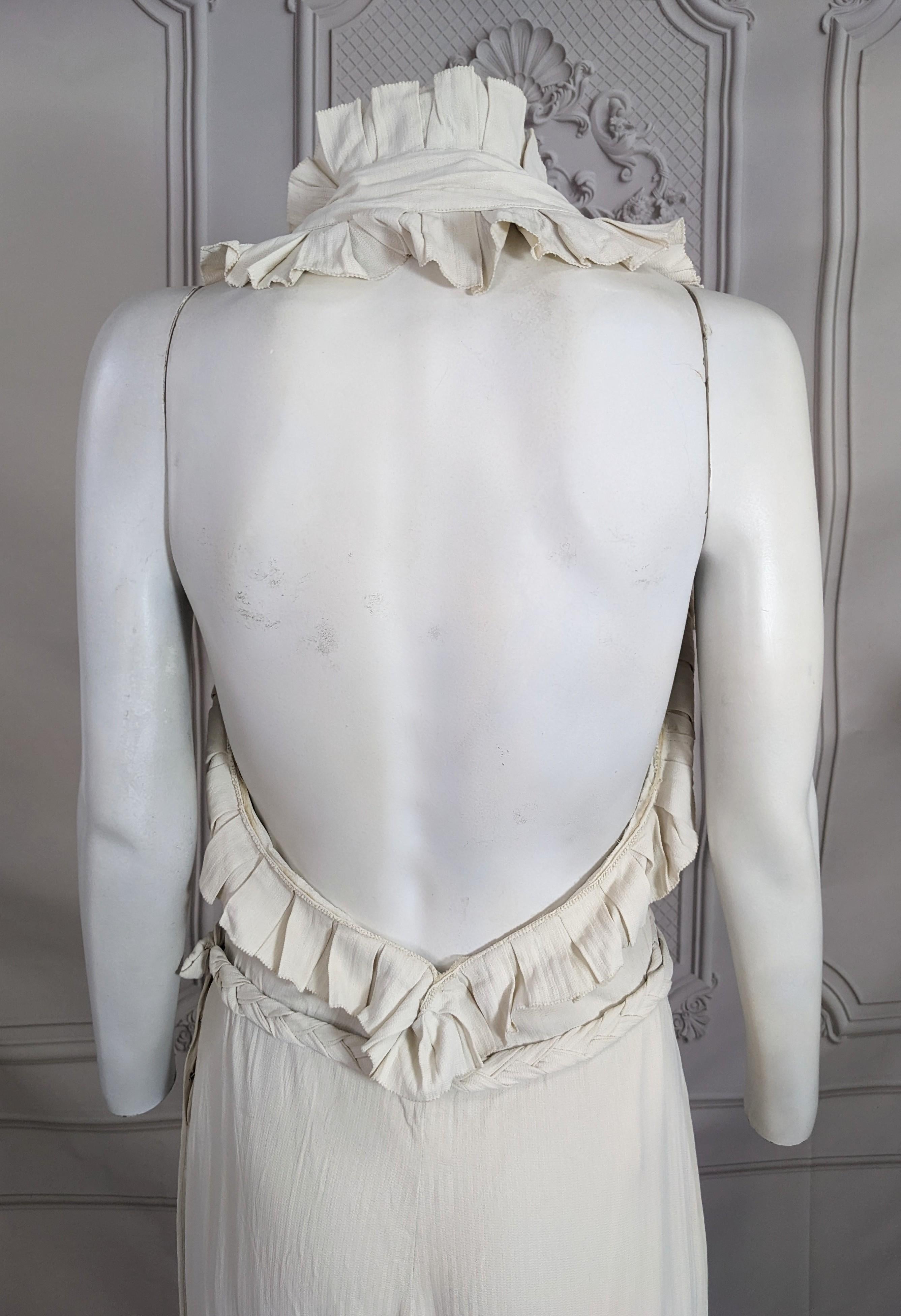 Elegantes Art Deco Kleid aus plissiertem Krepp und Capelet im Angebot 6