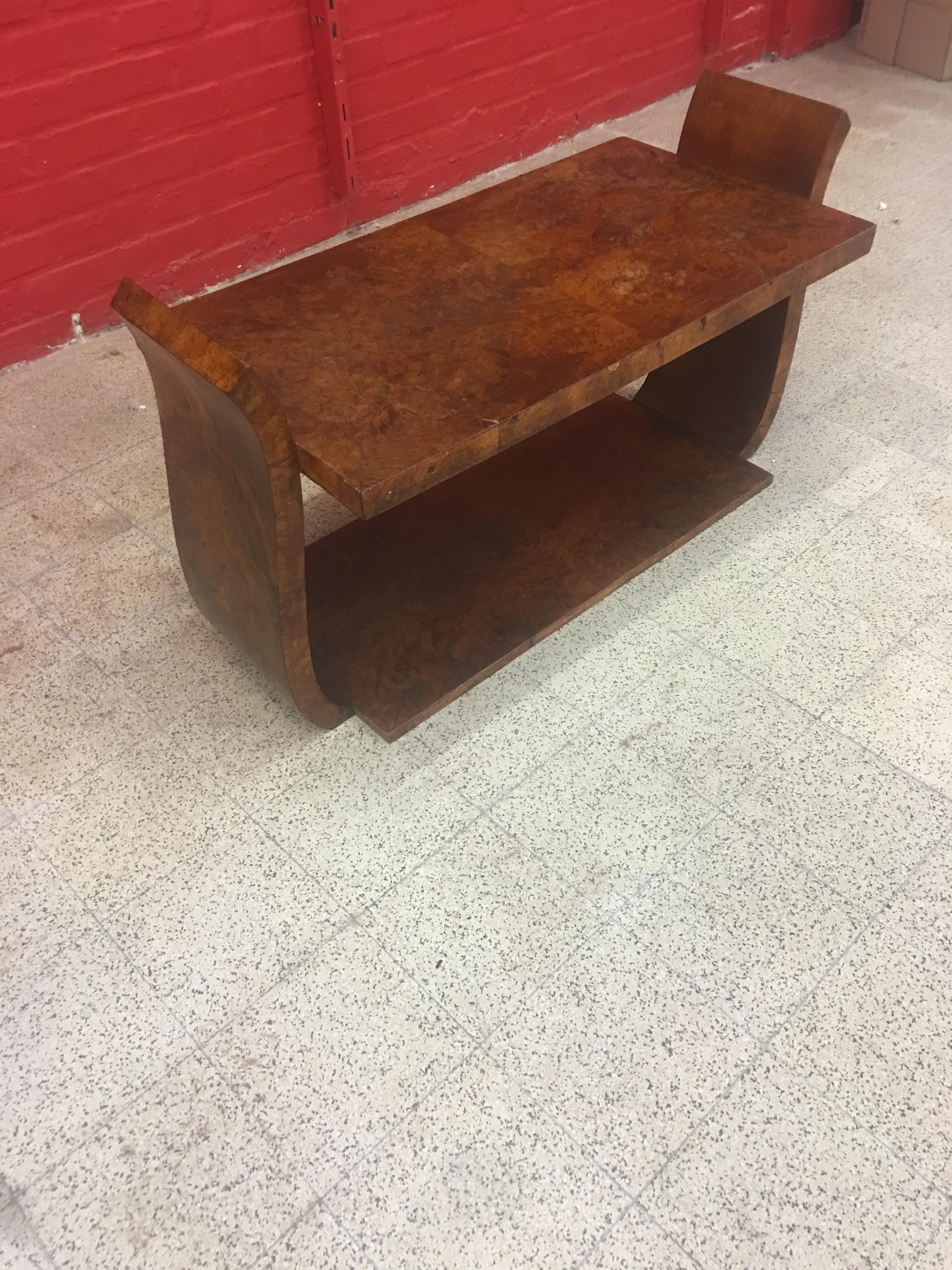 Elegant Art Deco Side Table in Amboyna circa 1930, to Restore For Sale 4