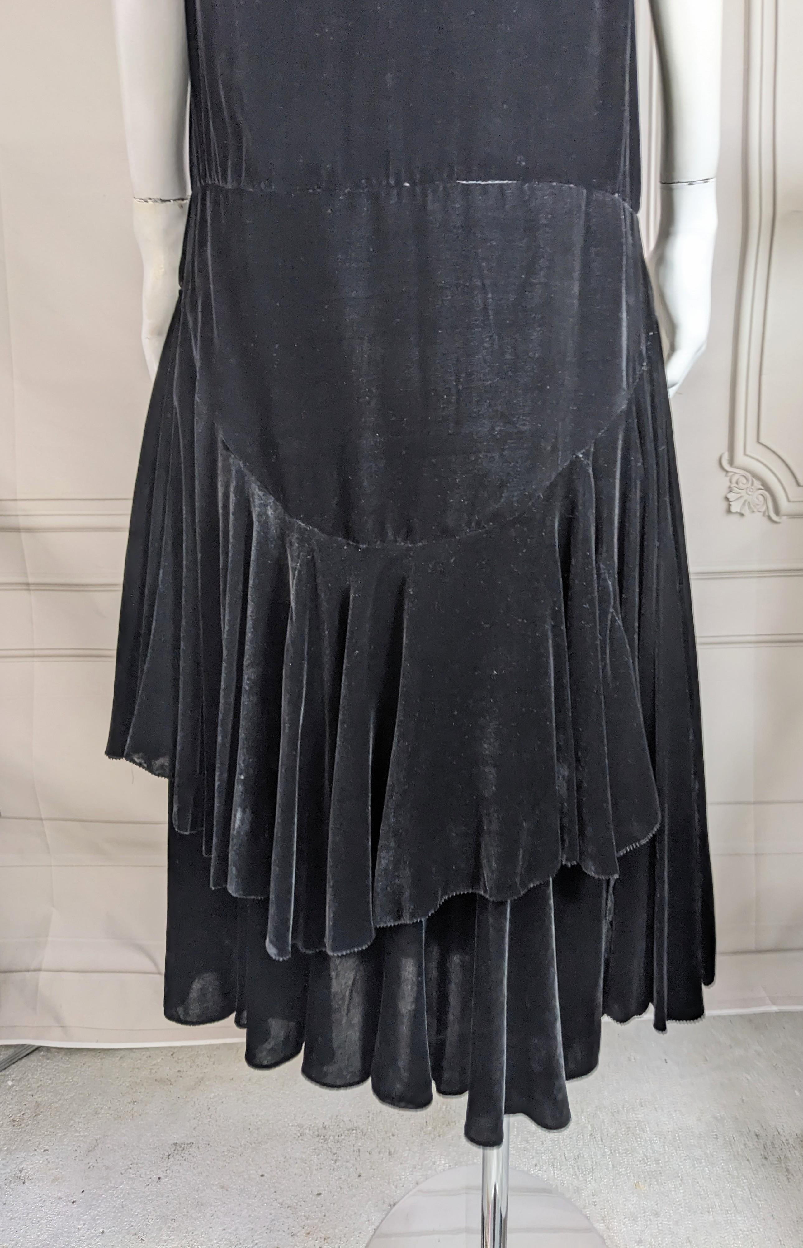Elegante abito da ballo in velluto di seta Art Deco in vendita 2