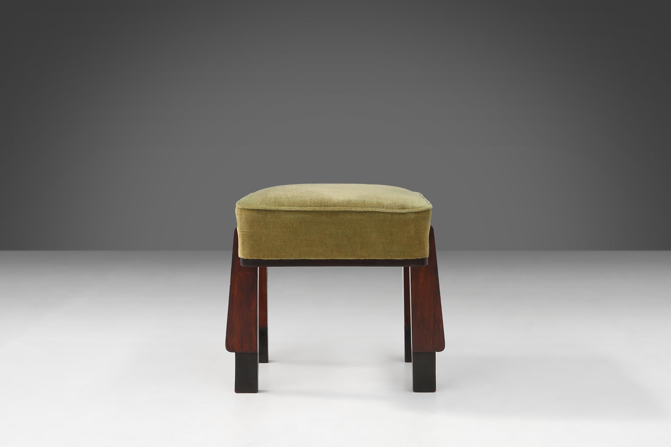 France / 1930 / 3 stools / wood and green velvet / Art Deco 

A rare find, these 3 similar art deco pieces with luxurious green velvet upholstery and geometric legs with black lacquered on the bottom parts. Made in France in the 1930s.

Very