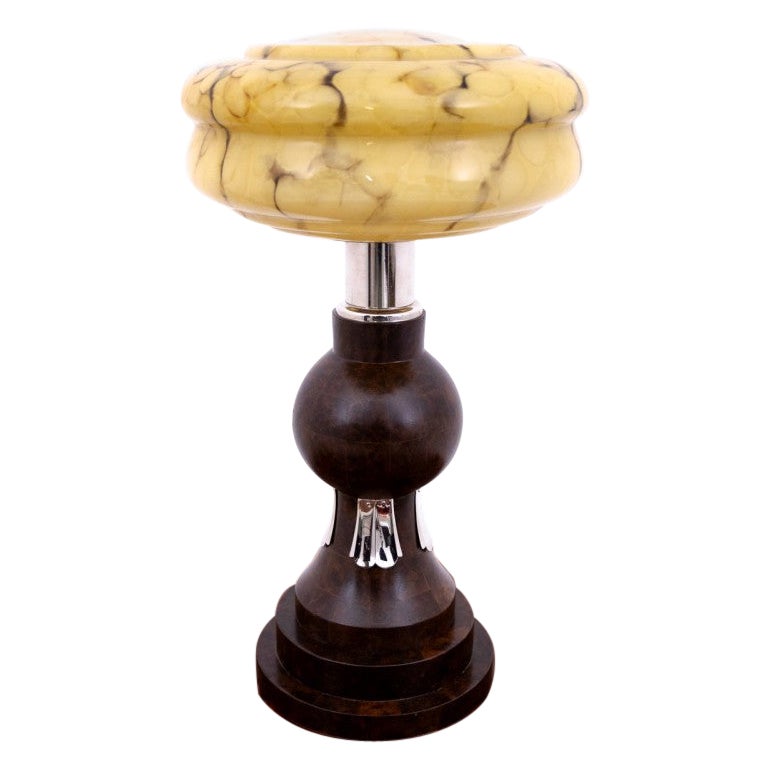 Elegante lámpara de mesa Art Decó, Polonia, años 50. en venta