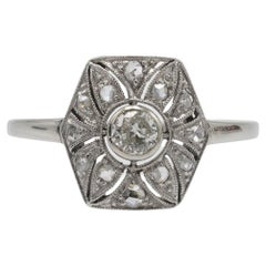 Elegante anello Art Deco in oro bianco con diamanti, Austria-Ungheria, Pest, anni '20