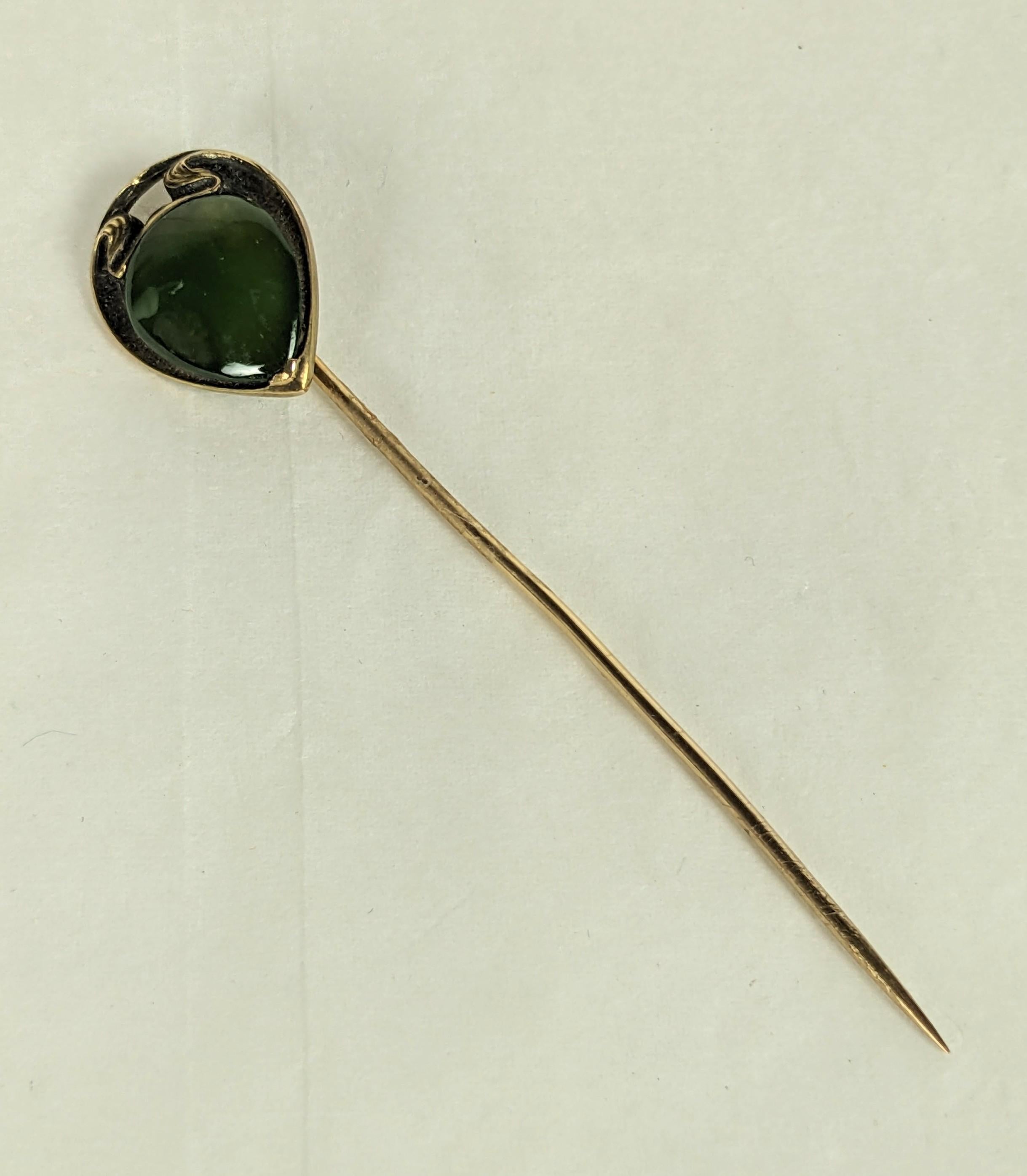 Elegant Art Nouveau Jade Stickpin For Sale 2