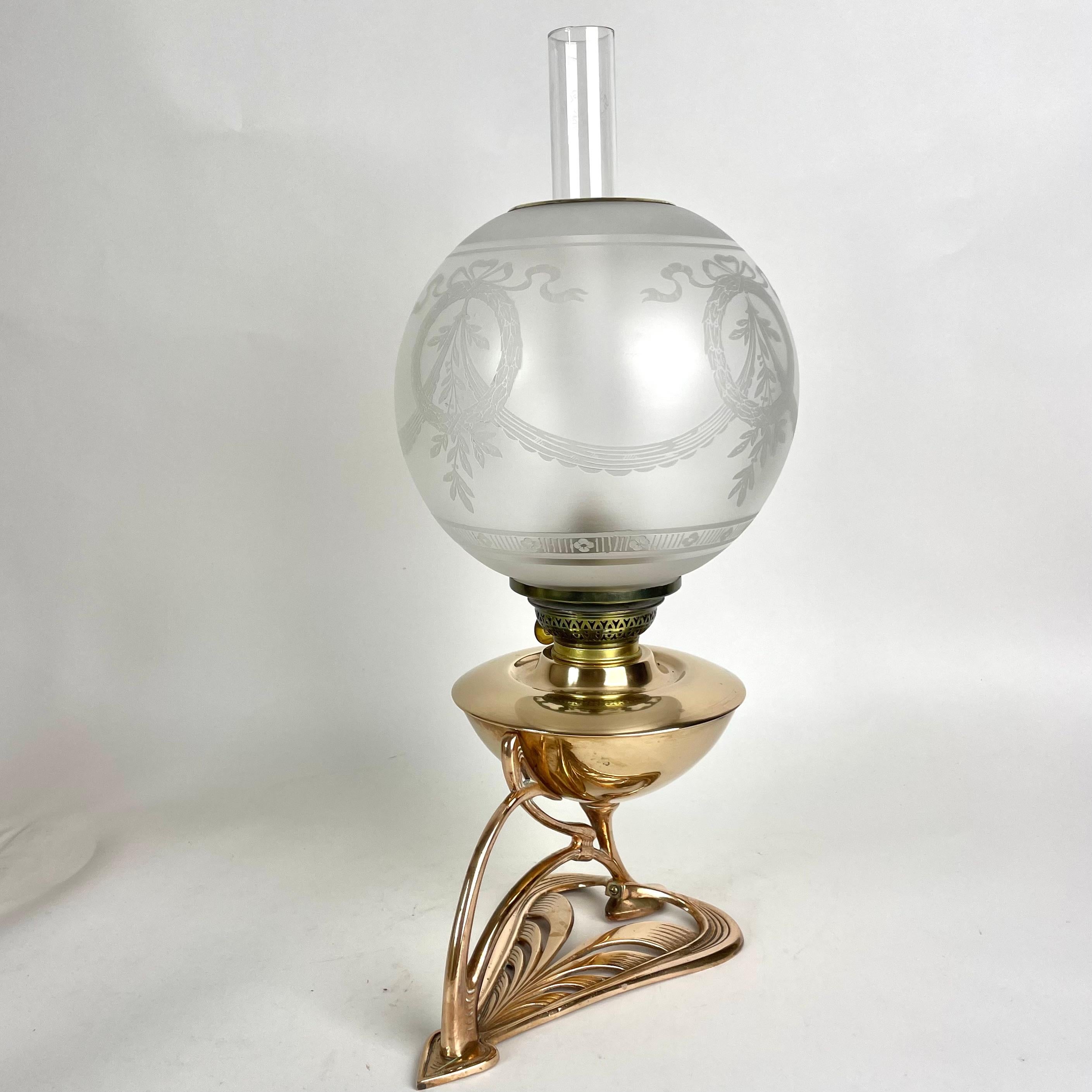 Elegant Art Nouveau Oil Lamp in Brass from Böhlmarks Lampfabrik in Sweden 3