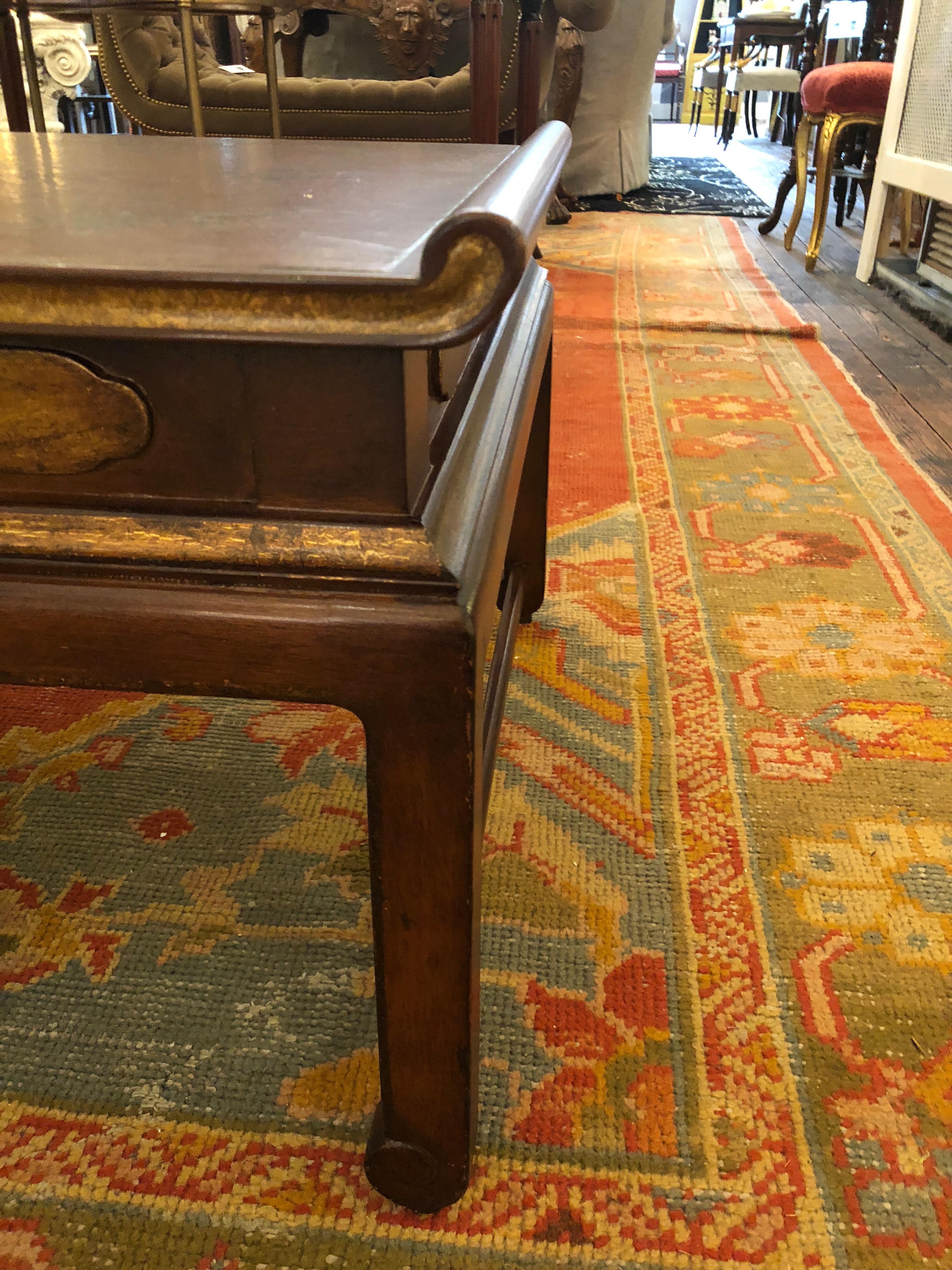 Elegant Asian Style Wood and Gilded Coffee Table In Excellent Condition In Hopewell, NJ