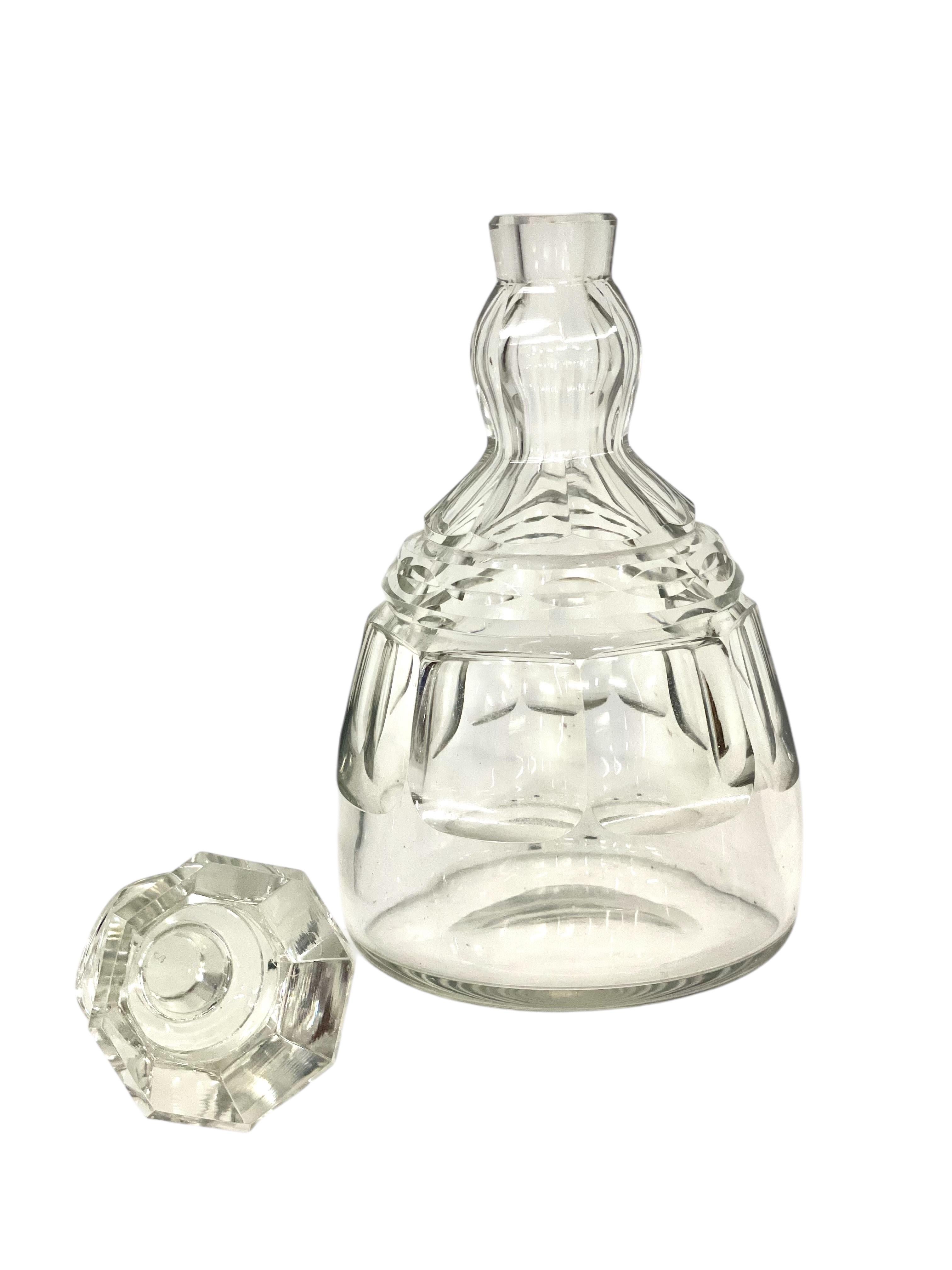 Elegante Decantador de Cristal de Baccarat con Tapón en venta 5