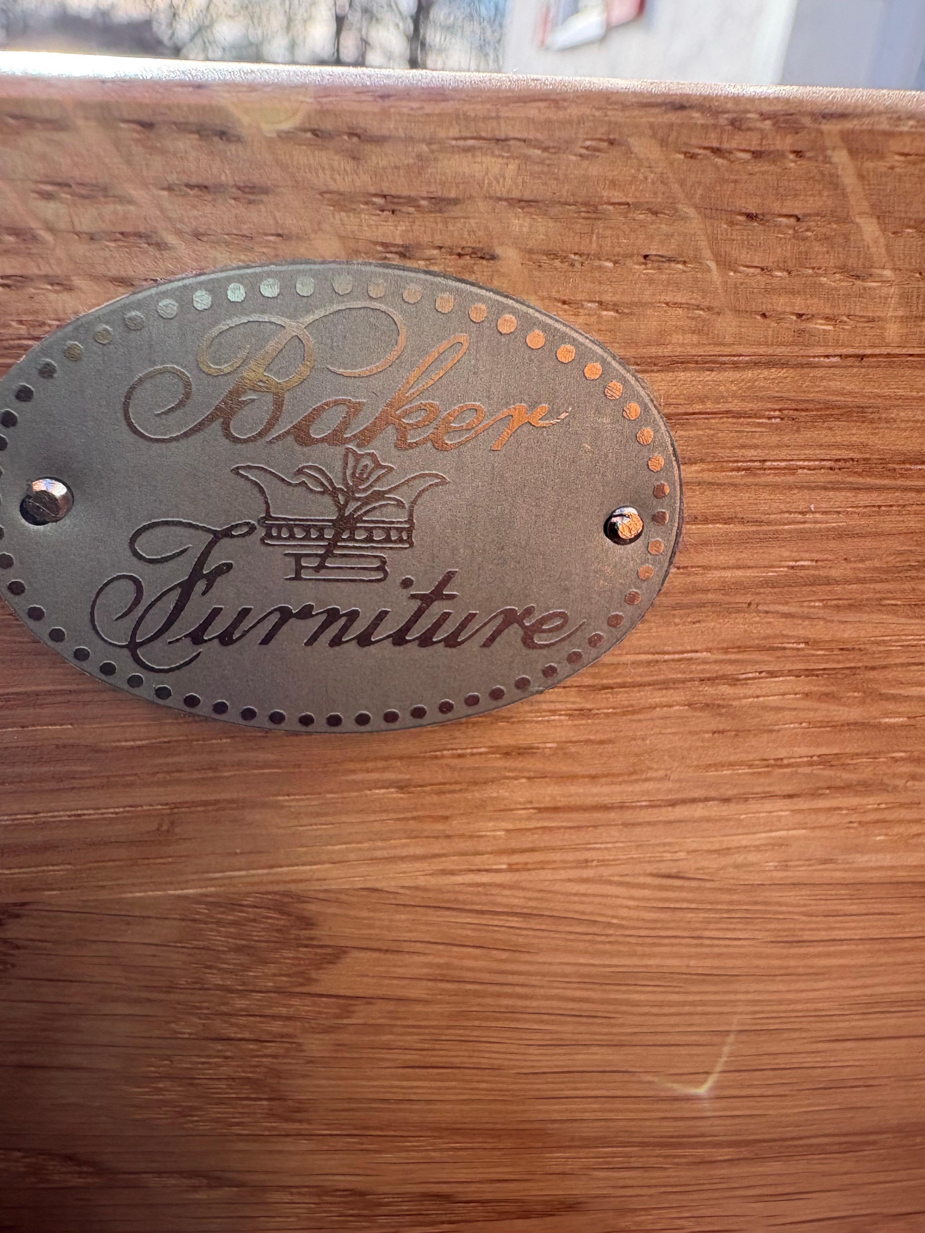 Elegant Baker furniture mahogany chest of drawers en Bueno estado para la venta en Allentown, PA