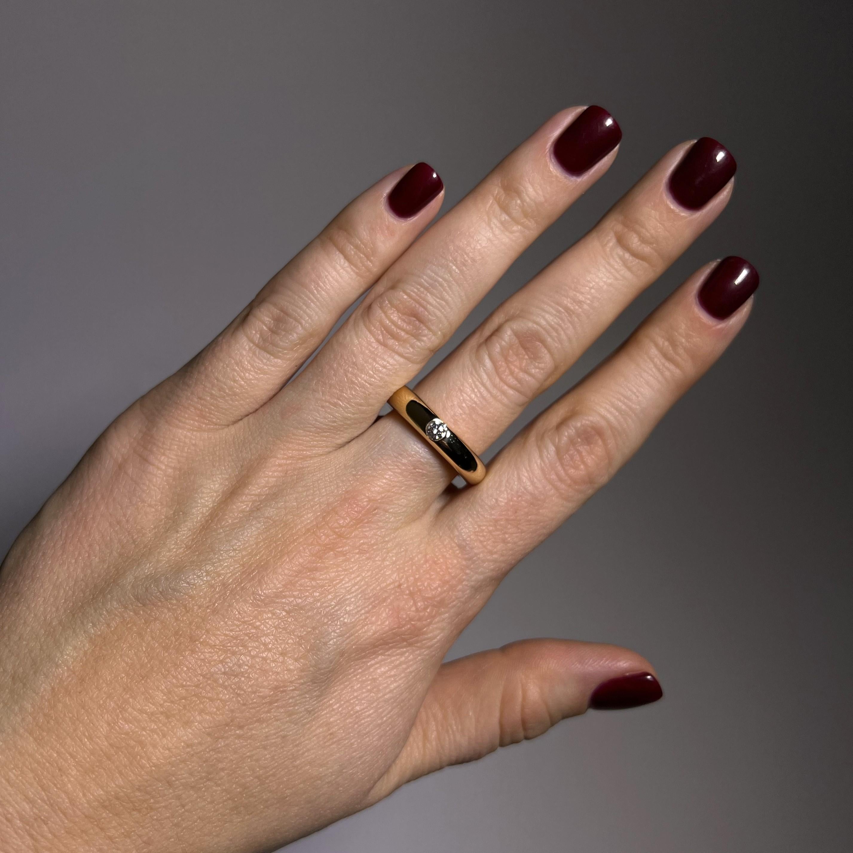 Eleganter Ring mit Diamanten aus 18 Karat Roségold im Angebot 4