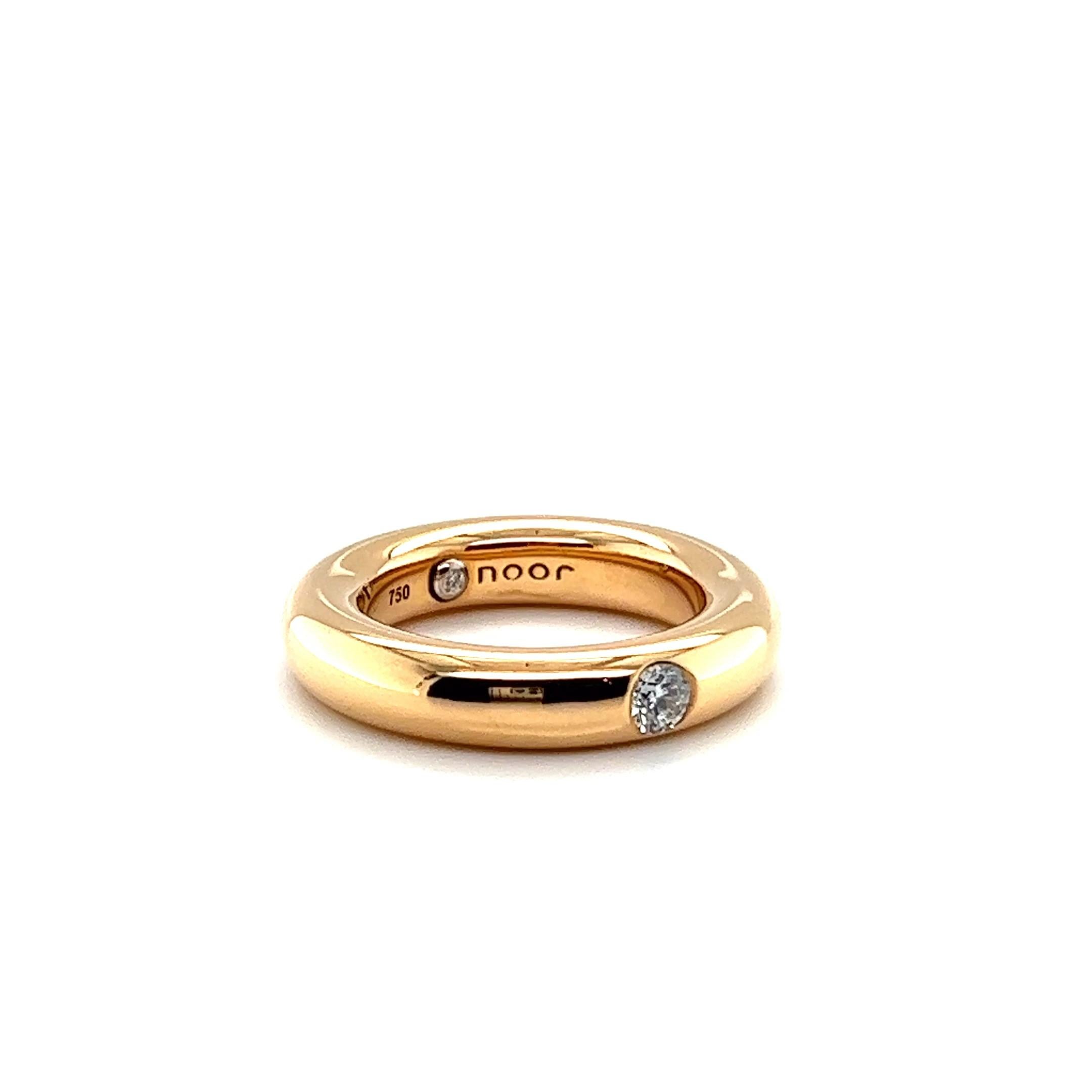 Women's or Men's Elegant Band Ring with Diamonds in 18 Karat Red Gold For Sale