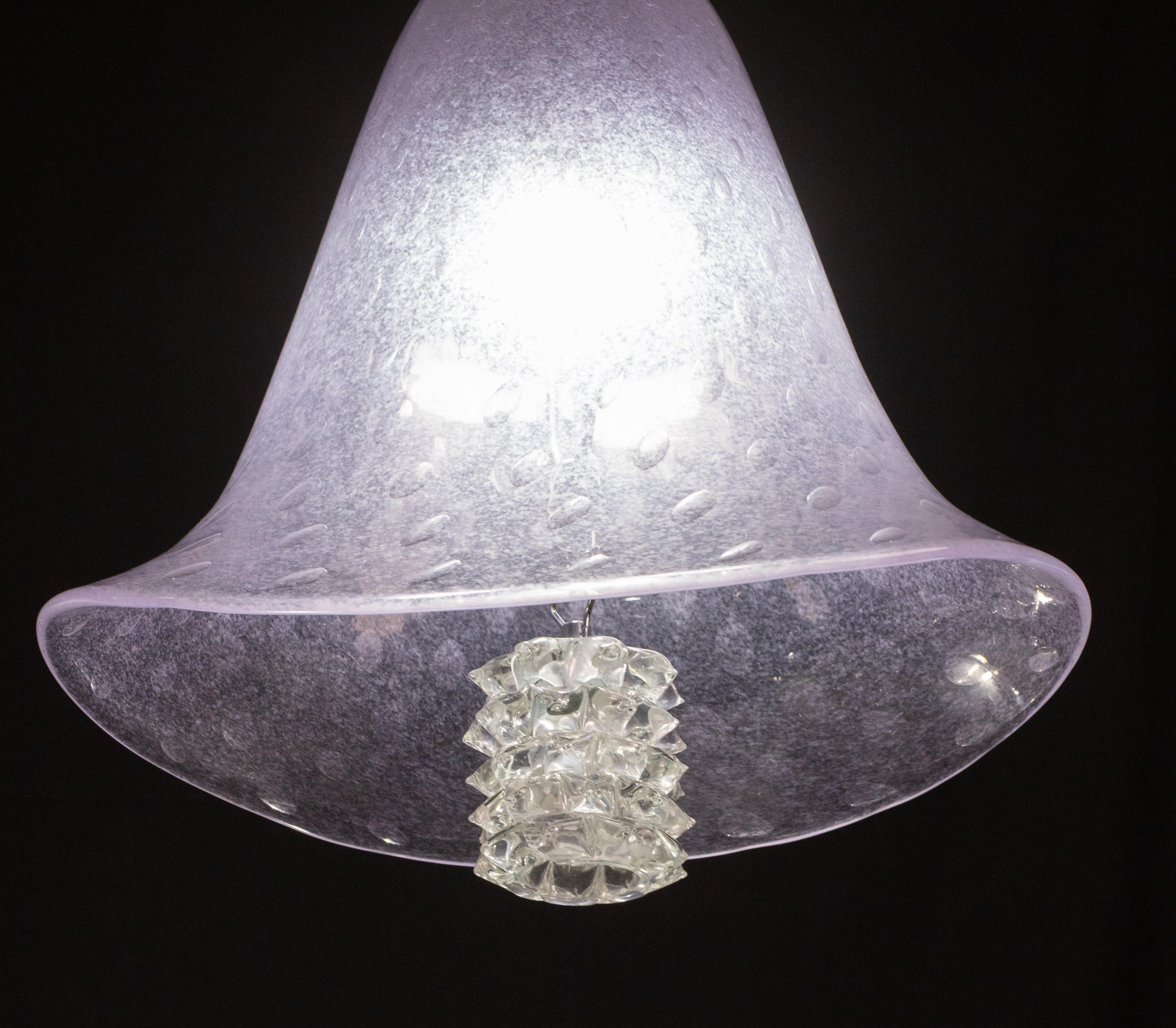Verre de Murano Élégante lanterne Barovier e Toso en verre bullé avec un élément en verre Rostrato en vente