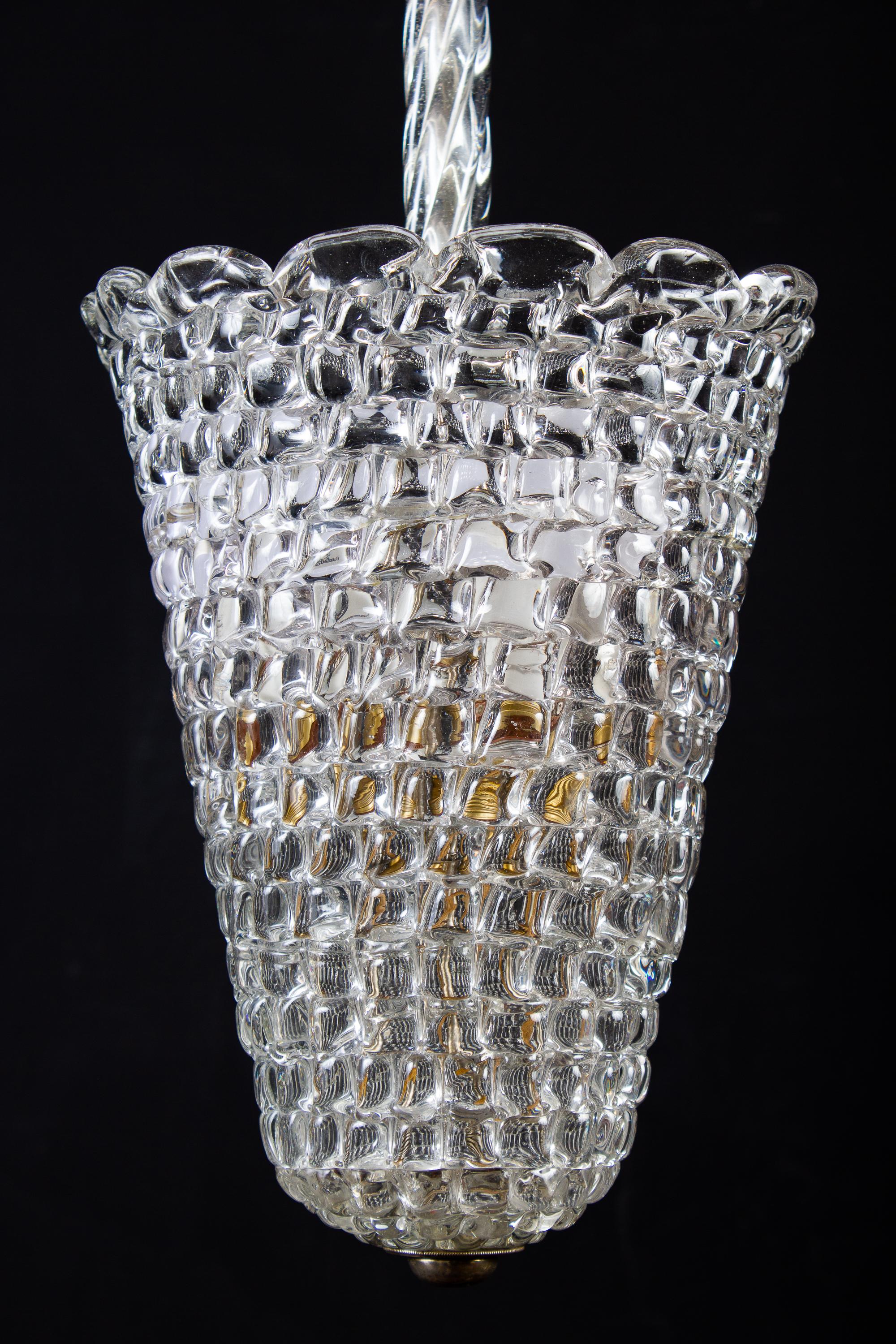 Art déco Lampe à suspension élégante en verre soufflé à la main Barovier, années 1930 en vente